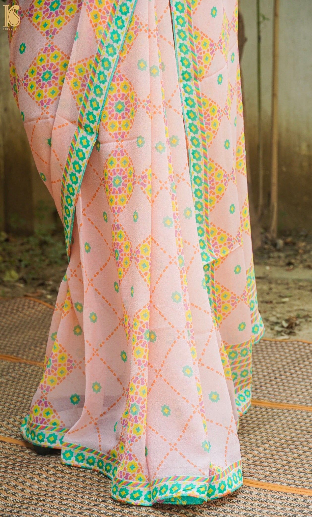 NİLÜFER - Pink Pure Georgette Silk Print Saree - Khinkhwab