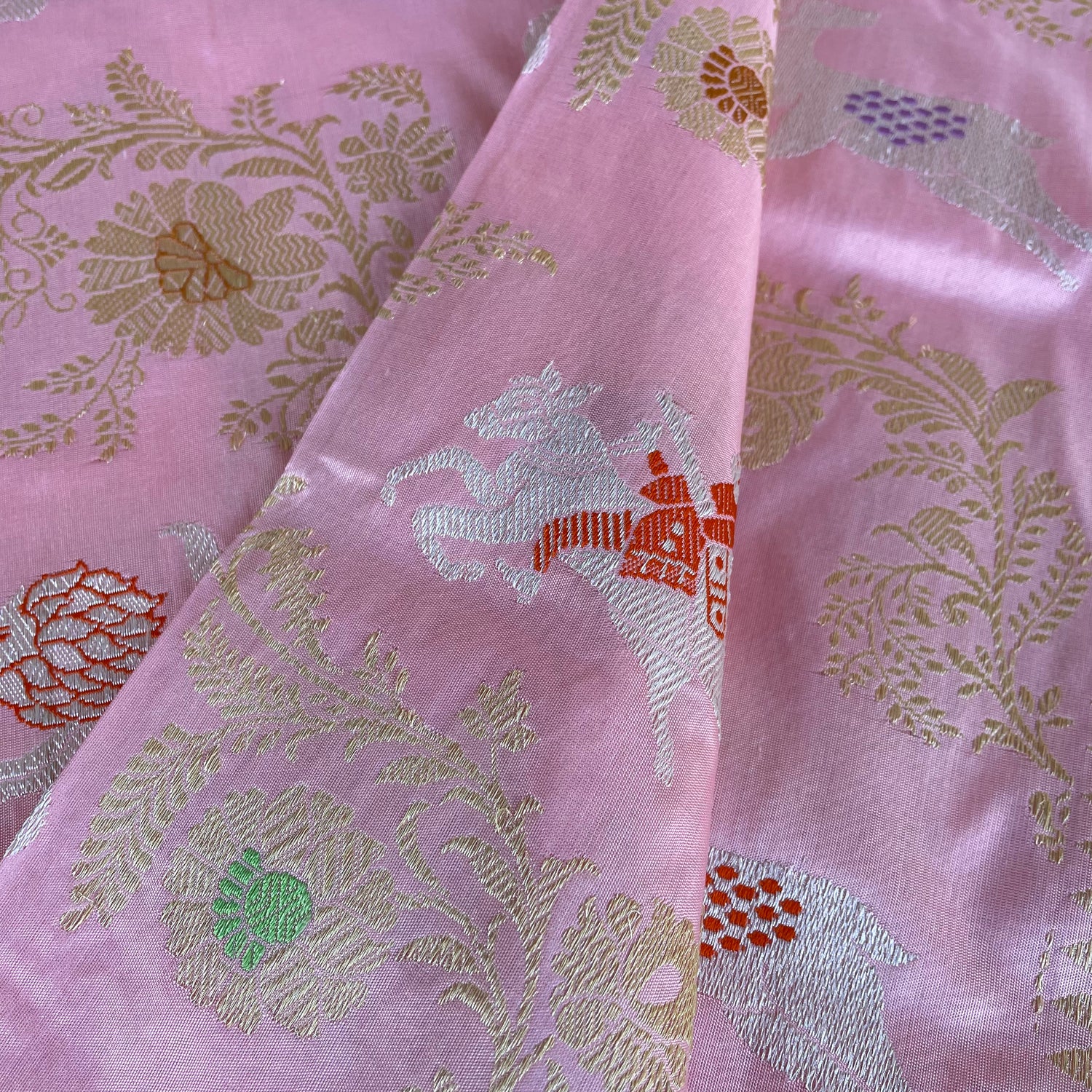 Cupid Pink Handloom Banarasi Pure Katan Silk Kadwa Shikargah Saree - Khinkhwab