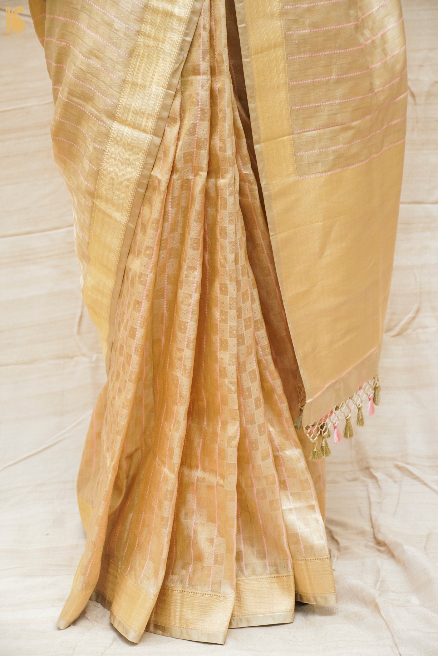 Cotton Seed Beige Handloom Pure Katan Silk Banarasi Kadwa Saree - Khinkhwab