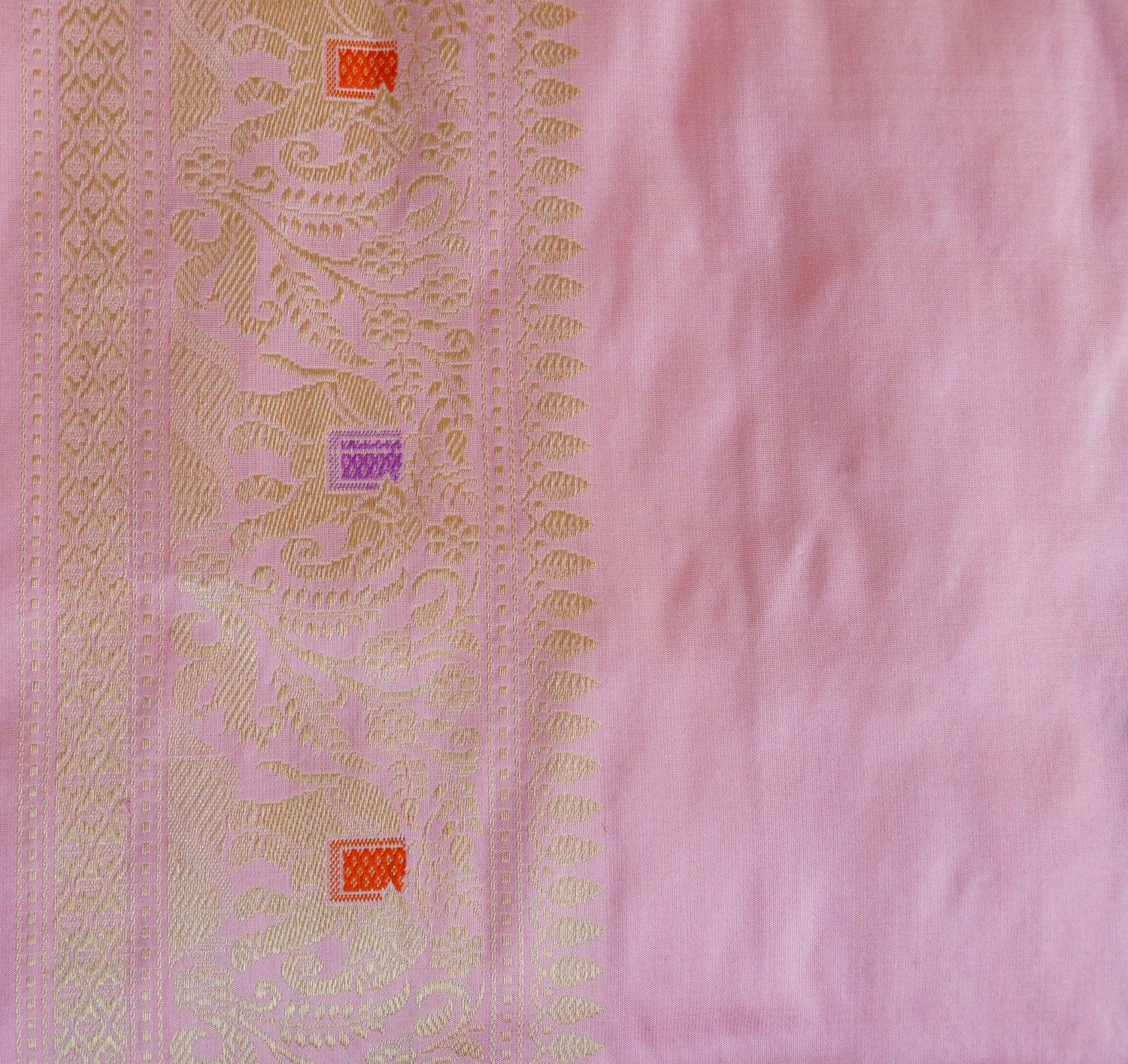Cupid Pink Handloom Banarasi Pure Katan Silk Kadwa Shikargah Saree - Khinkhwab