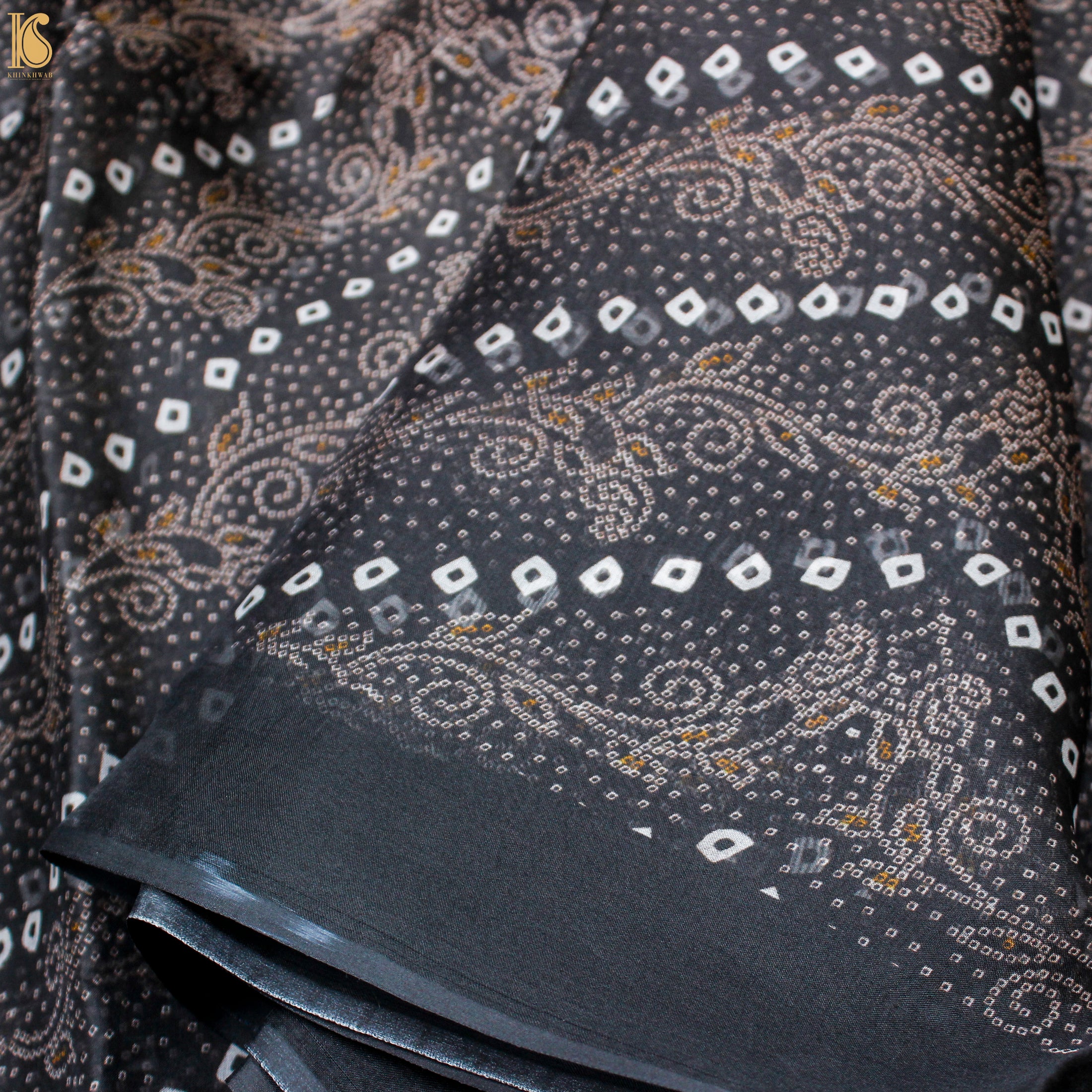 Black Pure Organza Print Saree - Khinkhwab