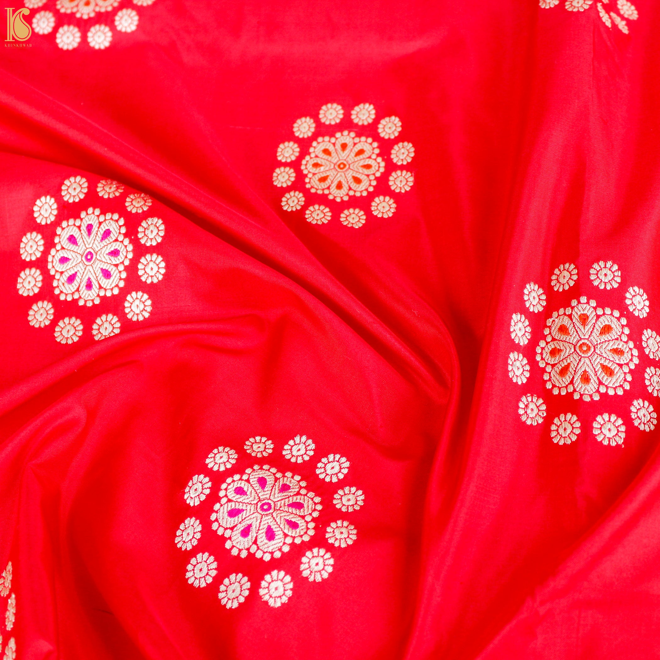 Handwoven Alizarin Red Pure Mashru Silk Kadwa Banarasi Saree - Khinkhwab