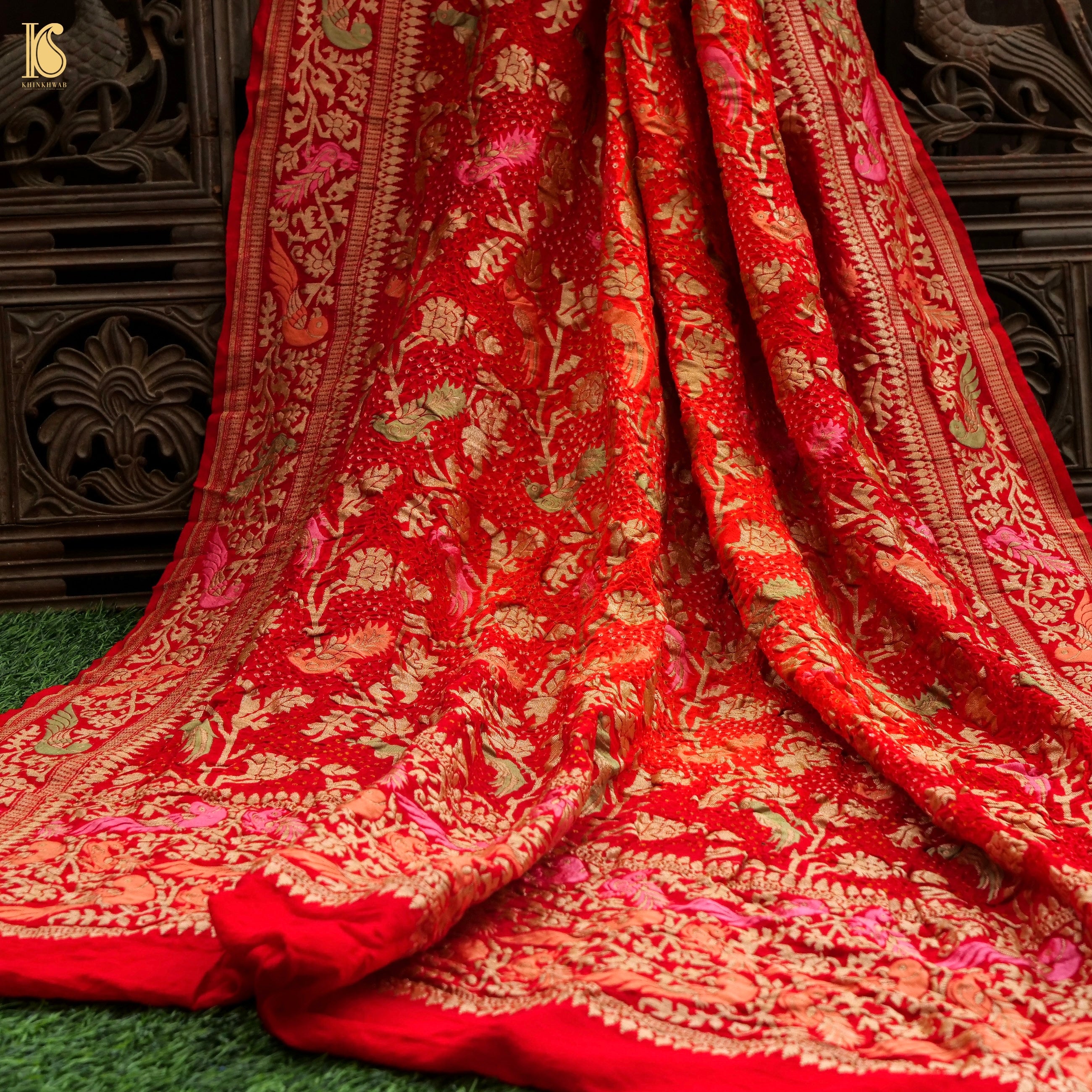 Red Georgette Handloom Bandhani Banarasi Birds of Paradise Dupatta - Khinkhwab