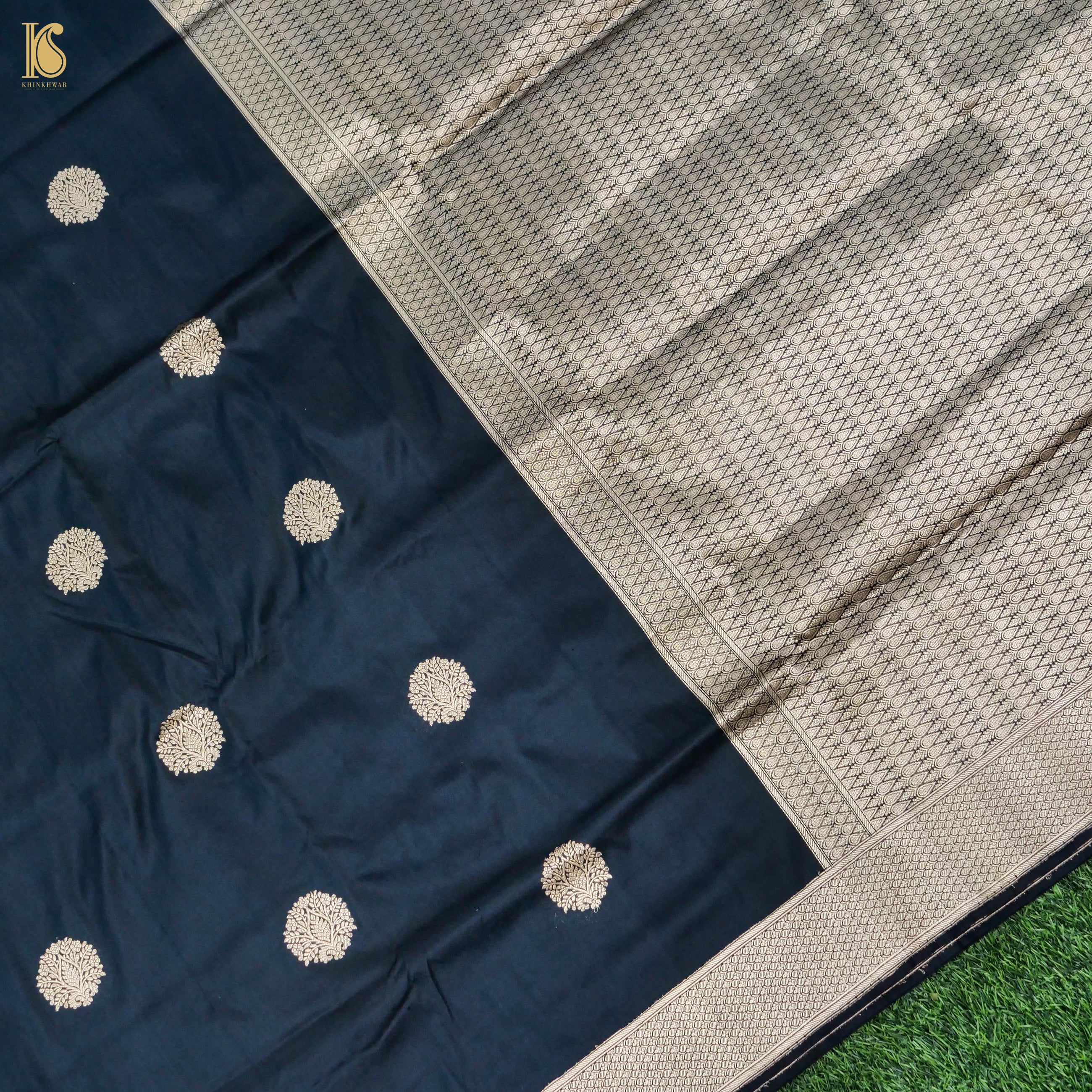 Black Pure Katan Silk Handwoven Banarasi Kadwa Saree - Khinkhwab