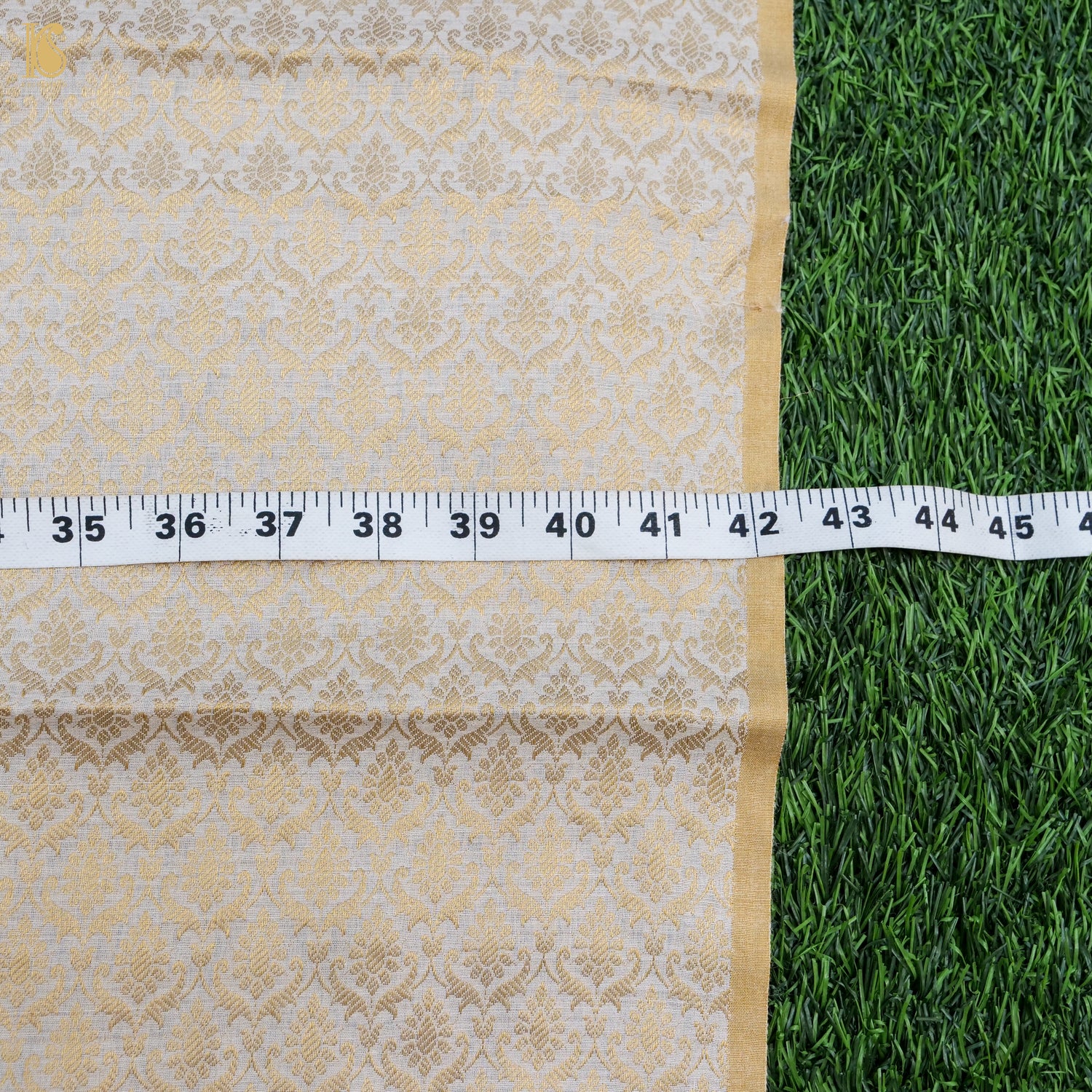 Beige Pure Moonga Silk Handloom Banarasi Dyeable Fabric - Khinkhwab