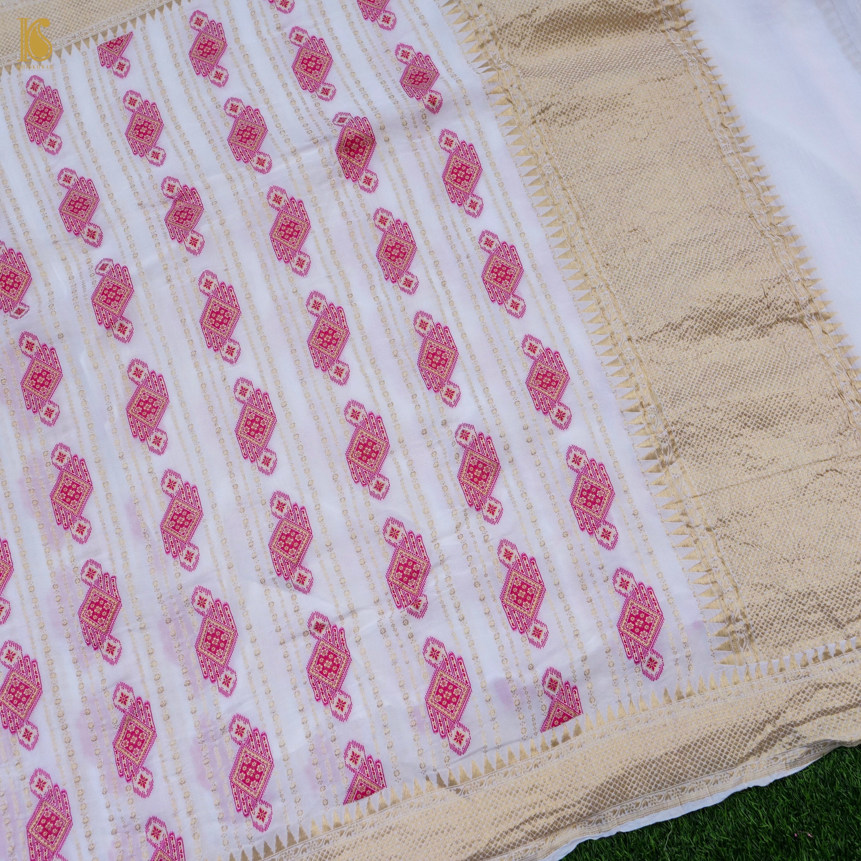 Dyeable White Pure Georgette Banarasi Meenakari Saree - Khinkhwab