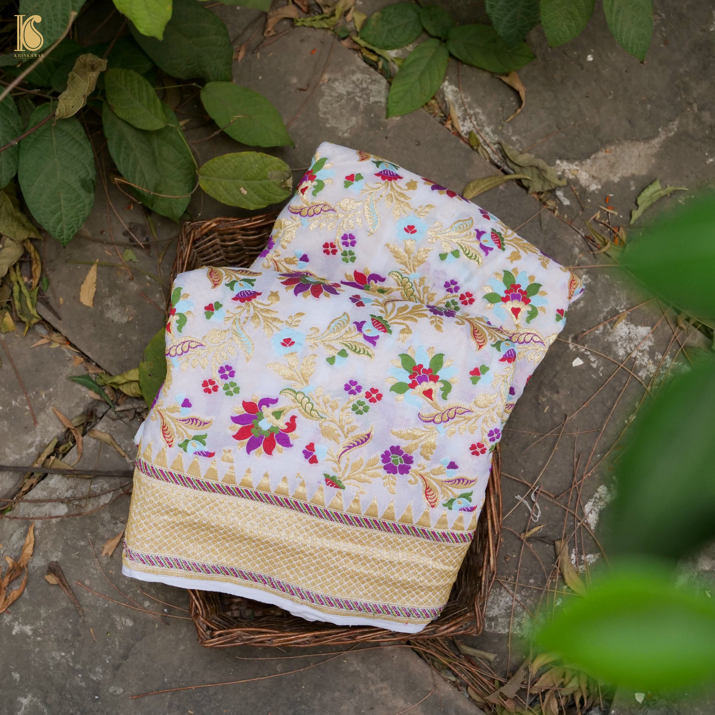 White Pure Georgette Handloom Banarasi Meenakari Flower Saree - Khinkhwab