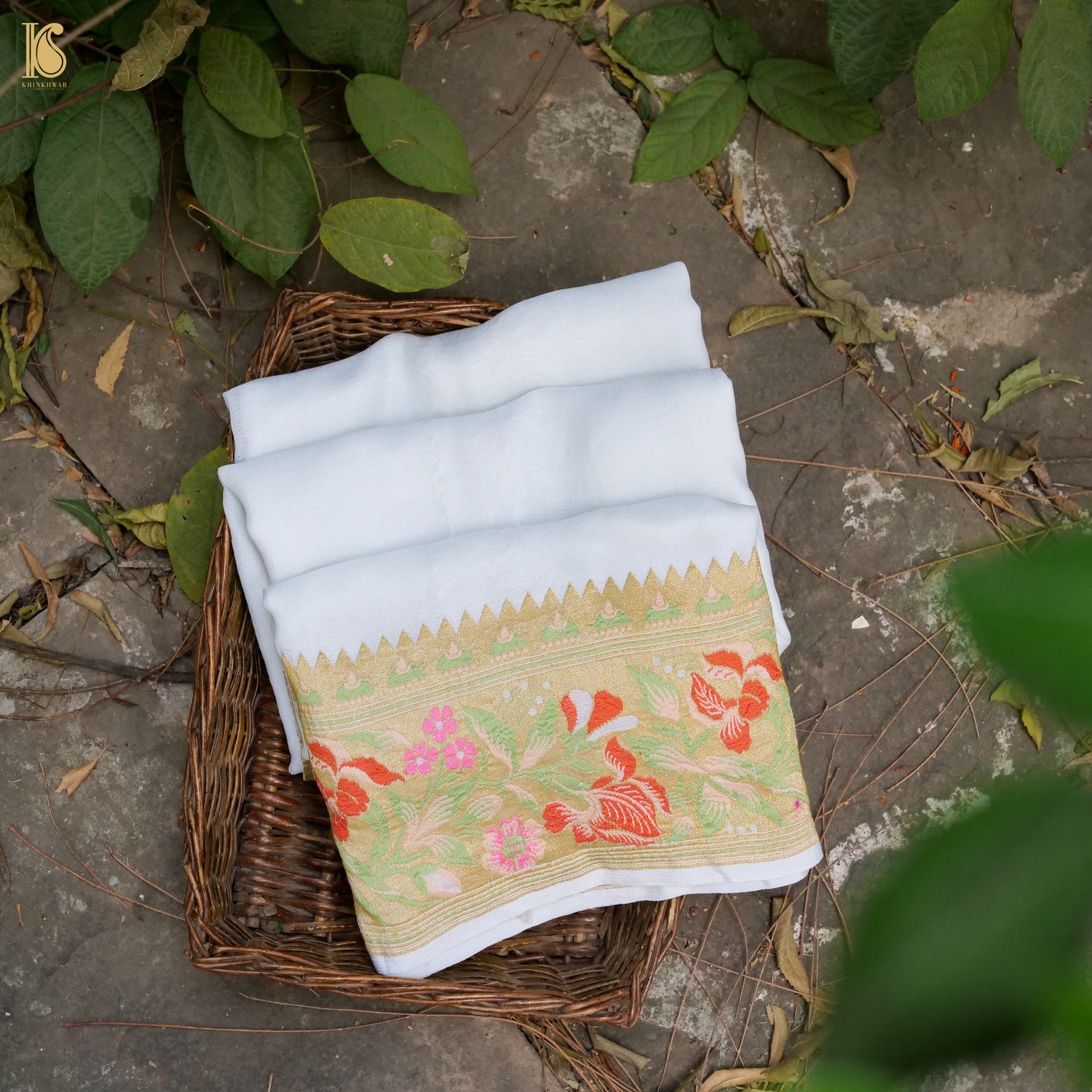 White Pure Georgette Handloom Banarasi Rose Border Saree - Khinkhwab