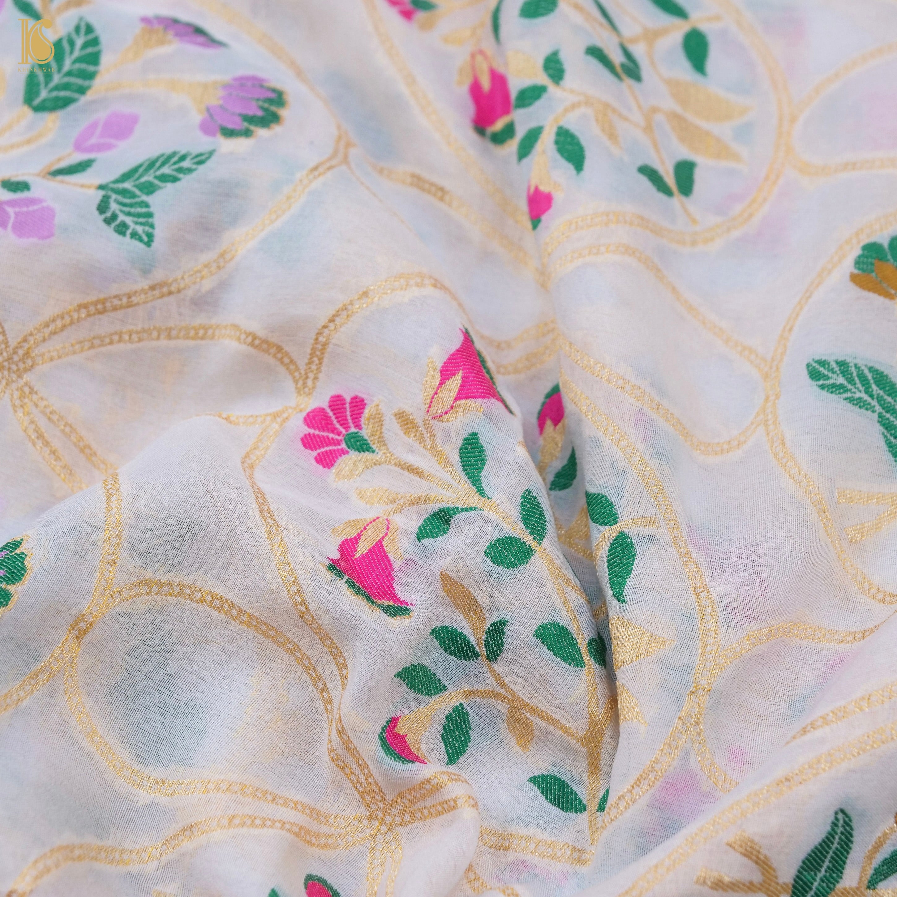 White Pure Georgette Handloom Banarasi Honeycomb Flower Saree - Khinkhwab