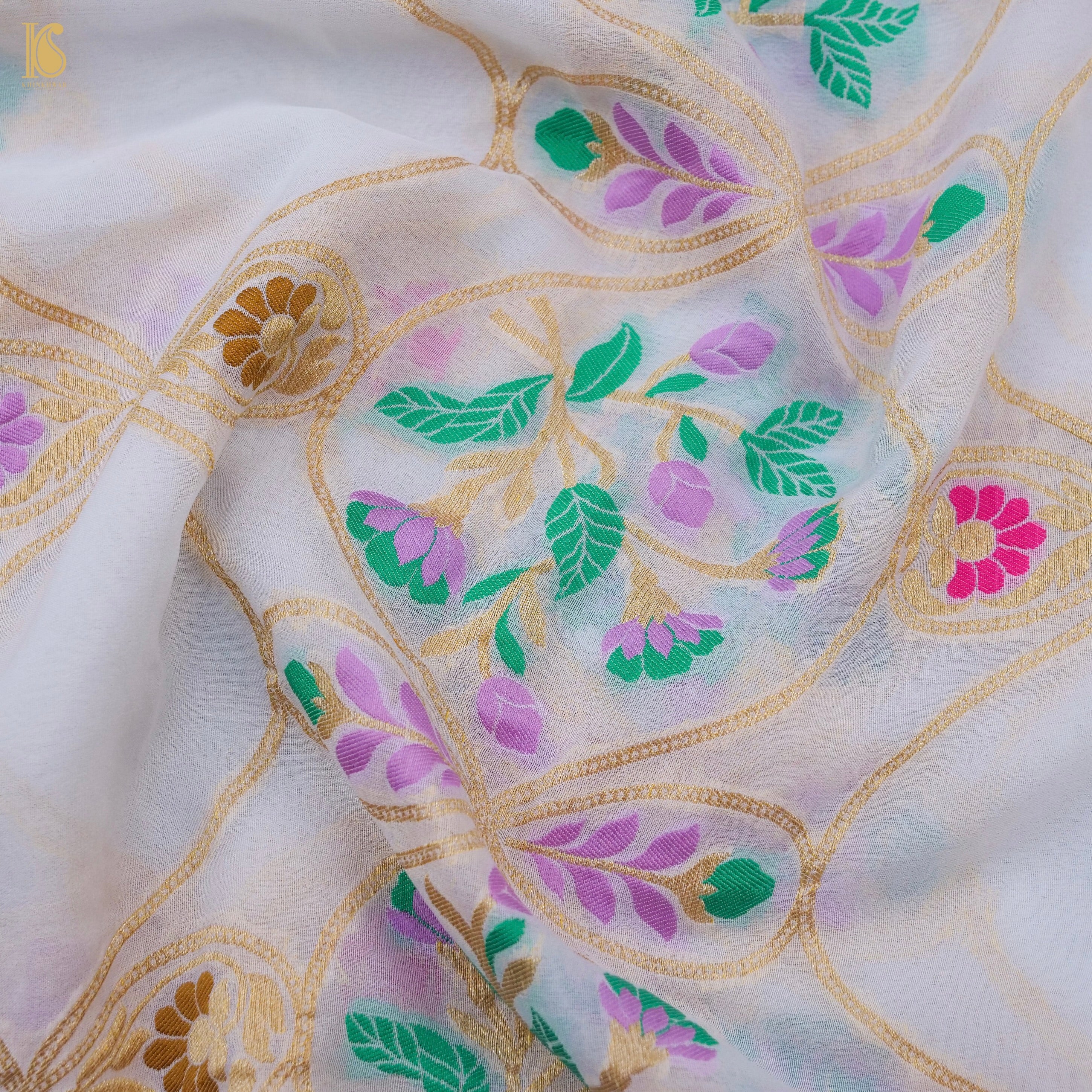 White Pure Georgette Handloom Banarasi Honeycomb Flower Saree - Khinkhwab