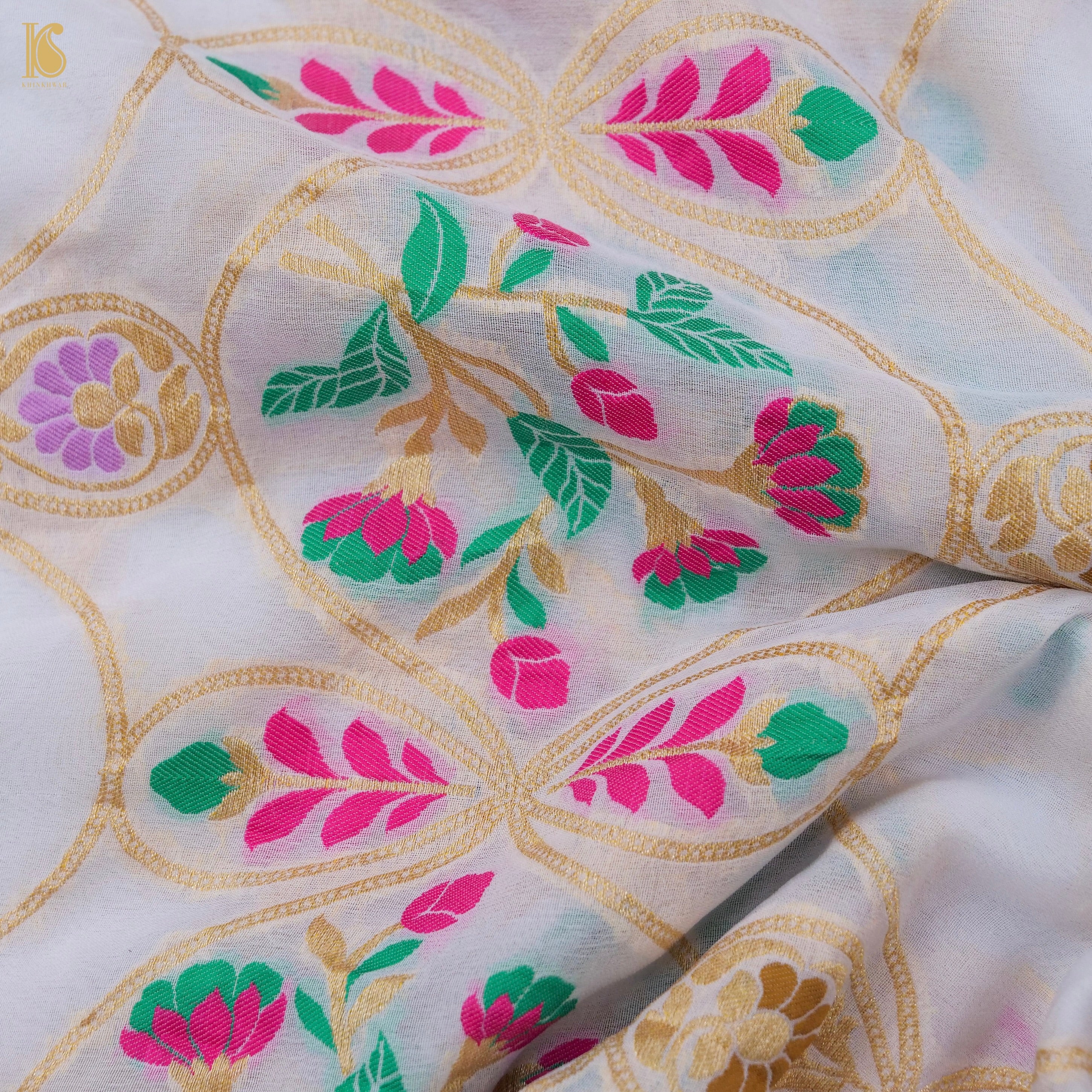 White Pure Georgette Handloom Banarasi Honeycomb Flower Saree - Khinkhwab