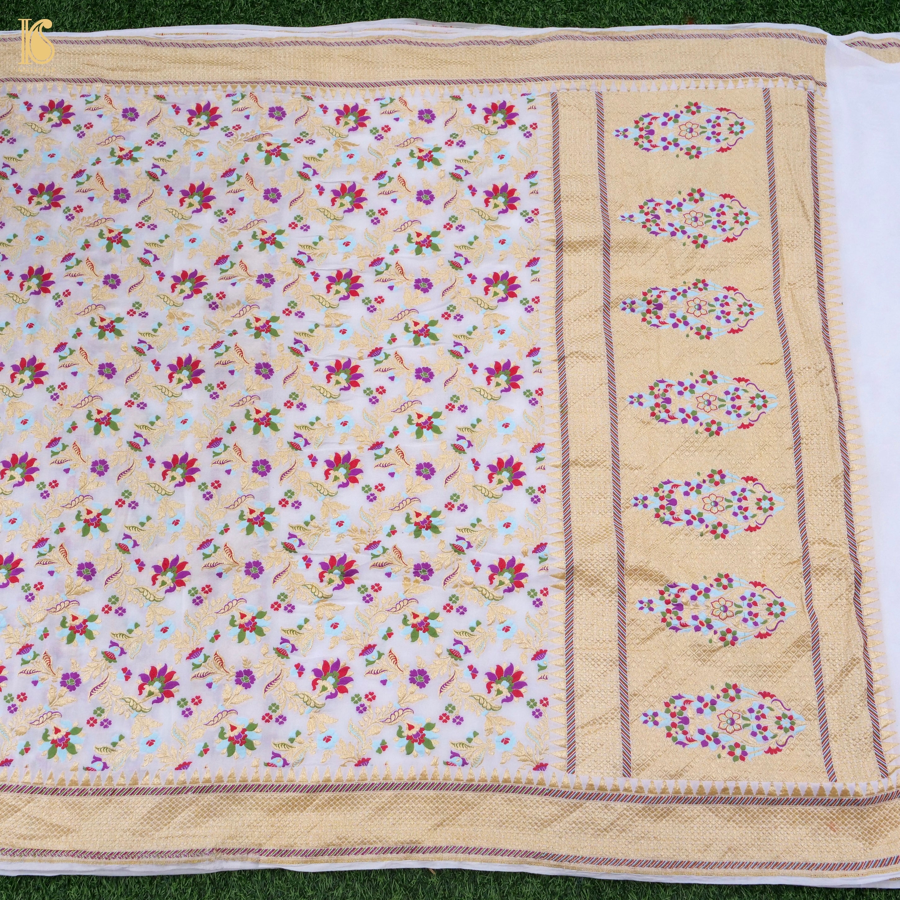 White Pure Georgette Handloom Banarasi Meenakari Flower Saree - Khinkhwab