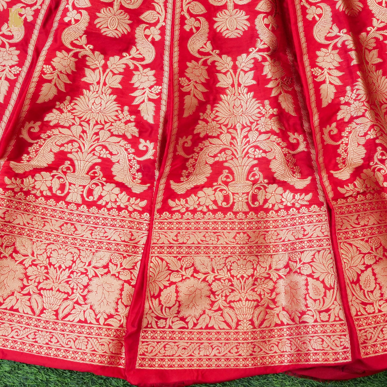 Red Pure Katan Silk Handloom Banarasi Kalidar Lehenga - Khinkhwab