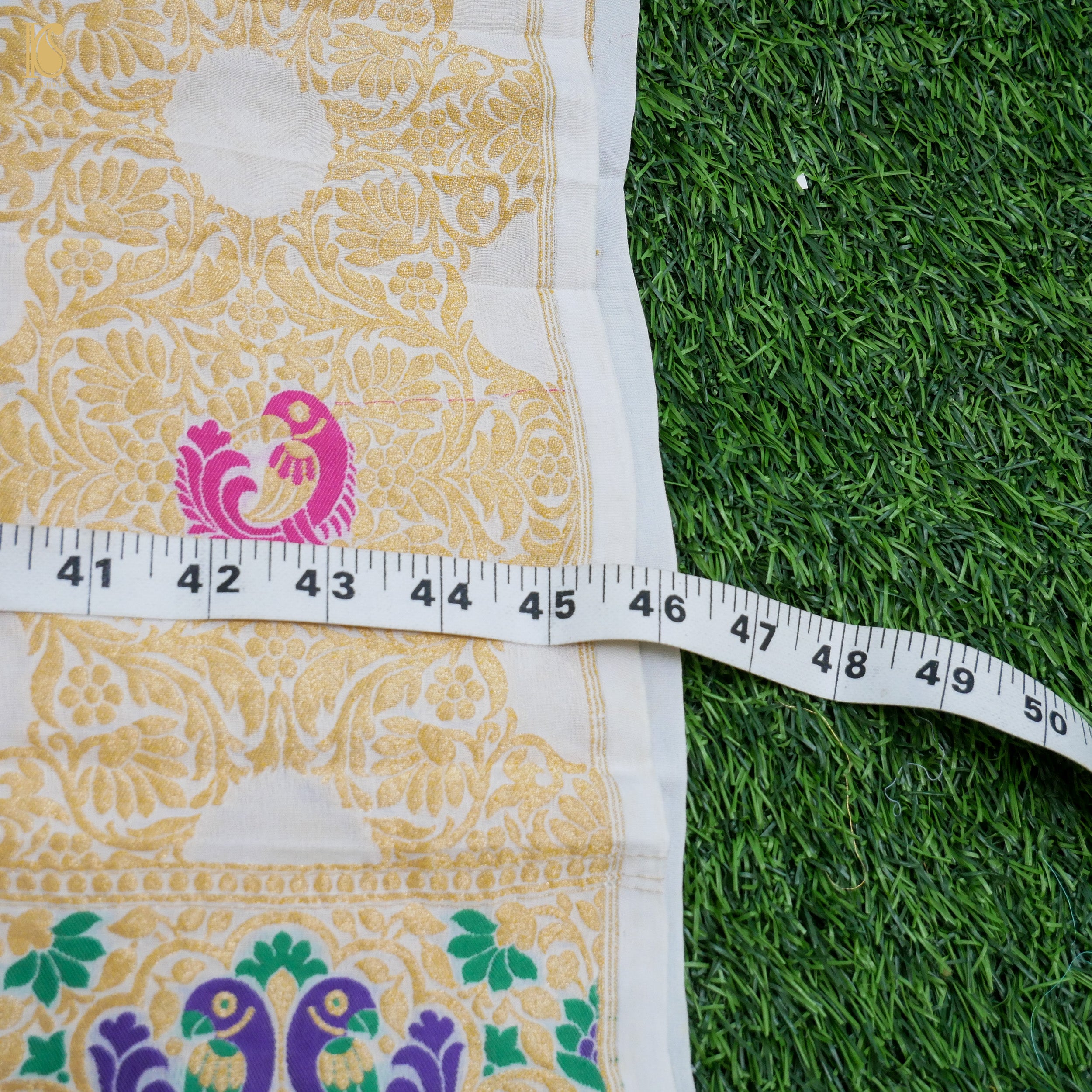 Handloom White Pure Georgette Banarasi Fabric - Khinkhwab