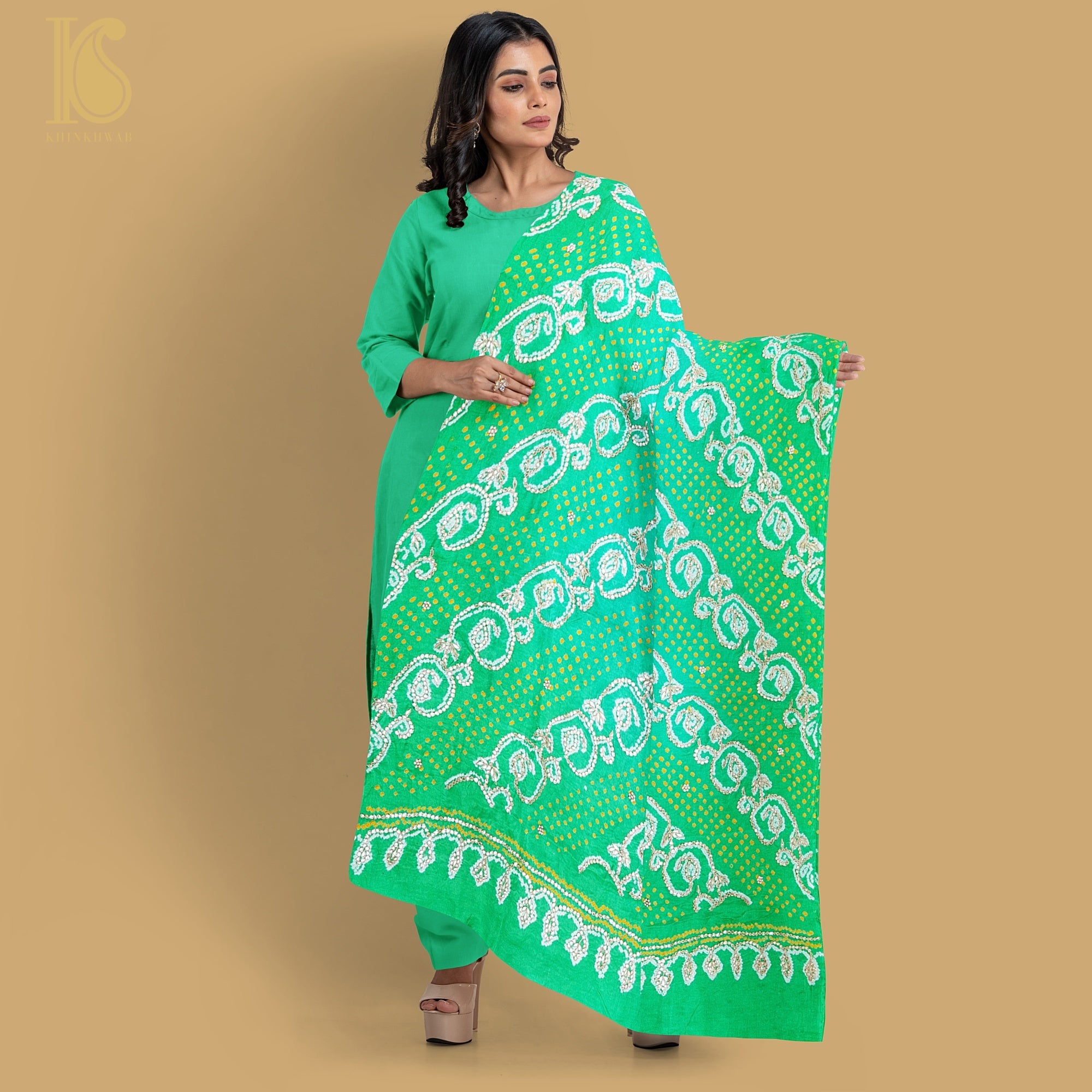 Green Gajji Silk Bandhani Gotta Patti Work Dupatta - Khinkhwab