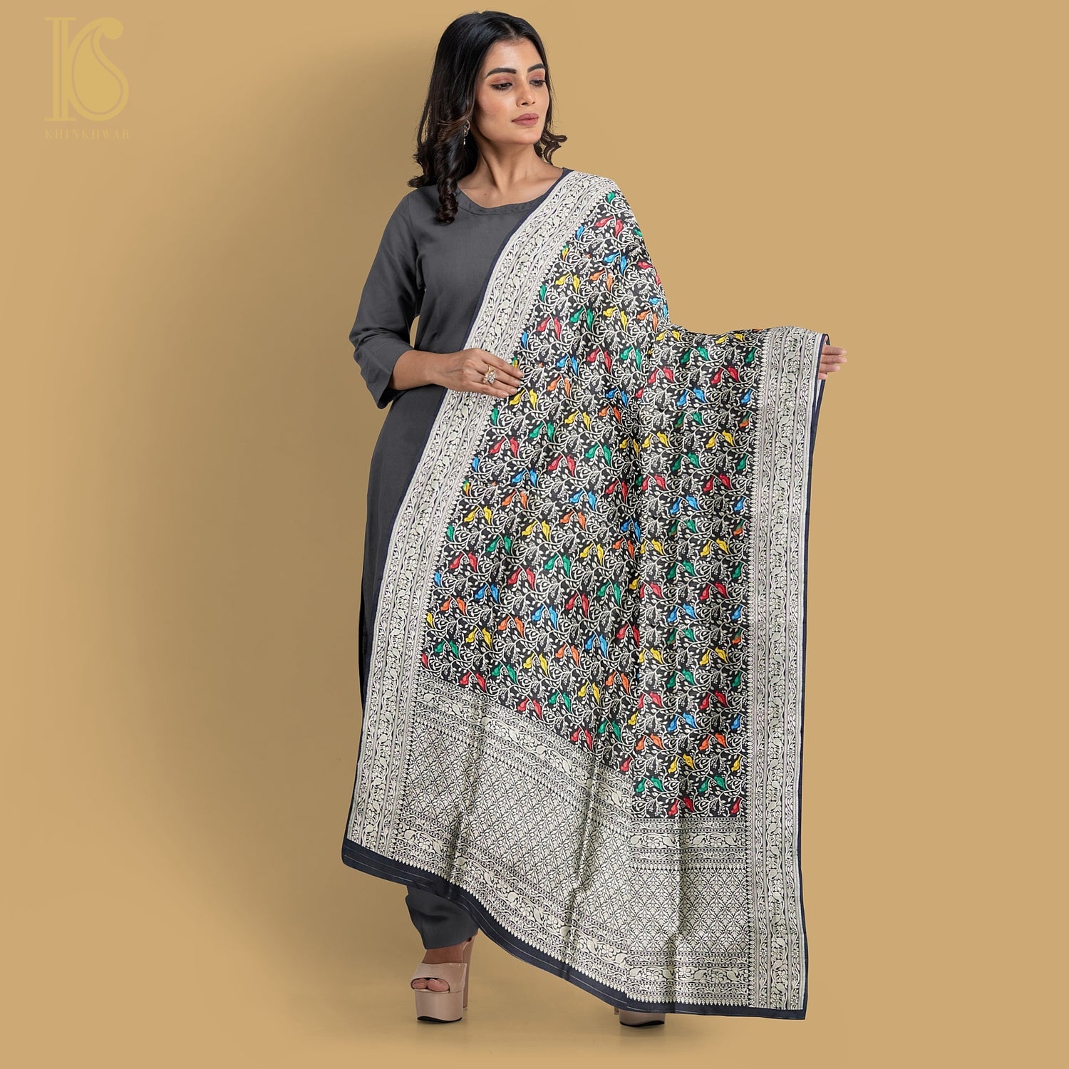 Preorder : Black Pure Katan Silk Handwoven Banarasi Jaal Chidiya Dupatta - Khinkhwab