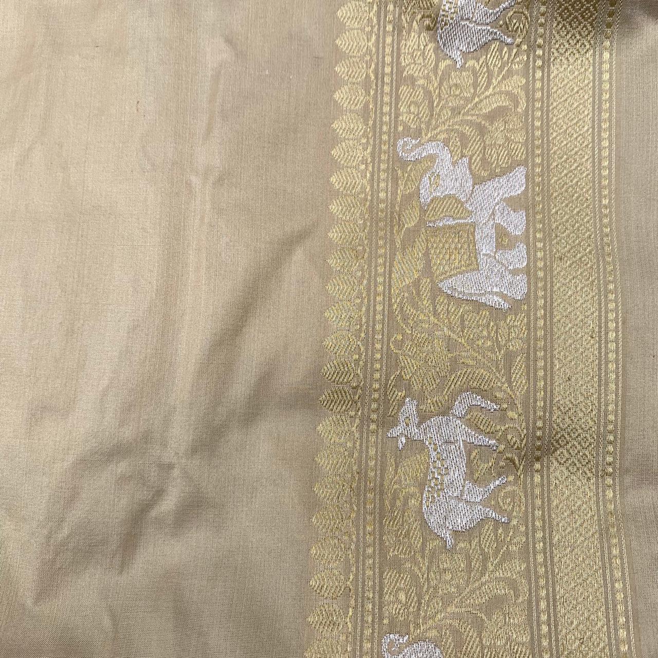 Handloom Banarasi Katan Silk Off White Shikargah Saree - Khinkhwab