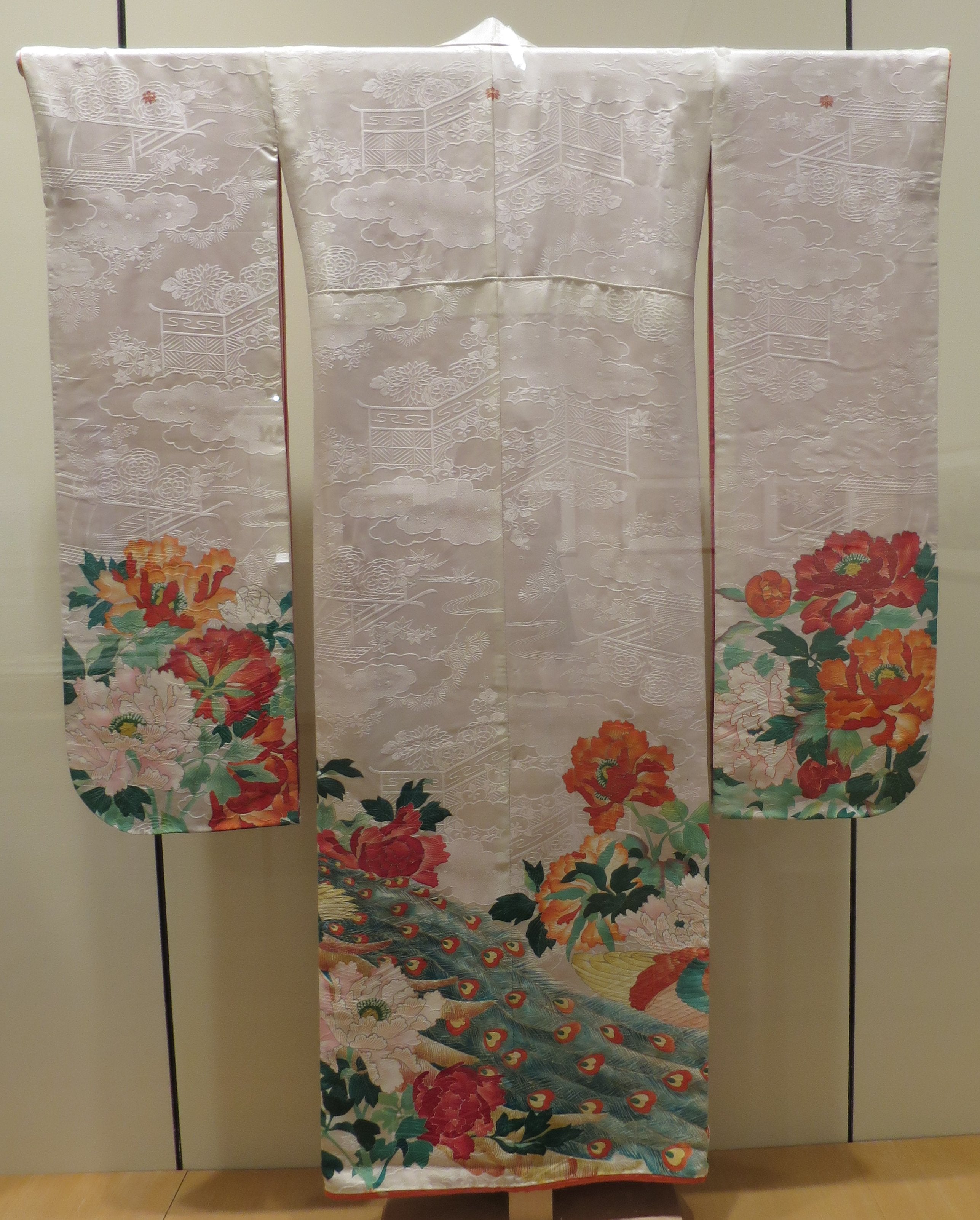 Japanese wedding kimono, c. 1925, silk with gold, Honolulu Museum of Art