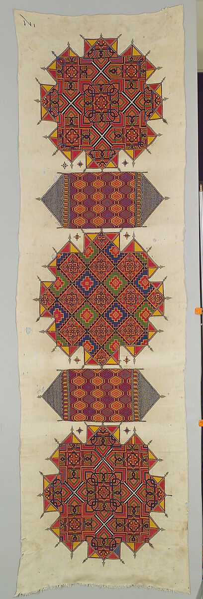 A Moroccan embroidered wall hanging (arid) from Chefchaouen with geometric Andalusian motifs. The Metropolitan Museum of Art (public domain)