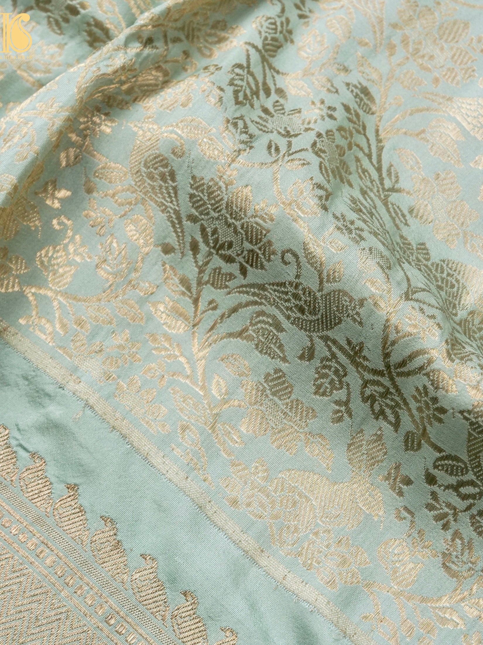 Handloom Banarasi Katan Silk Kadwa Zari Vasket Shikargah Saree
