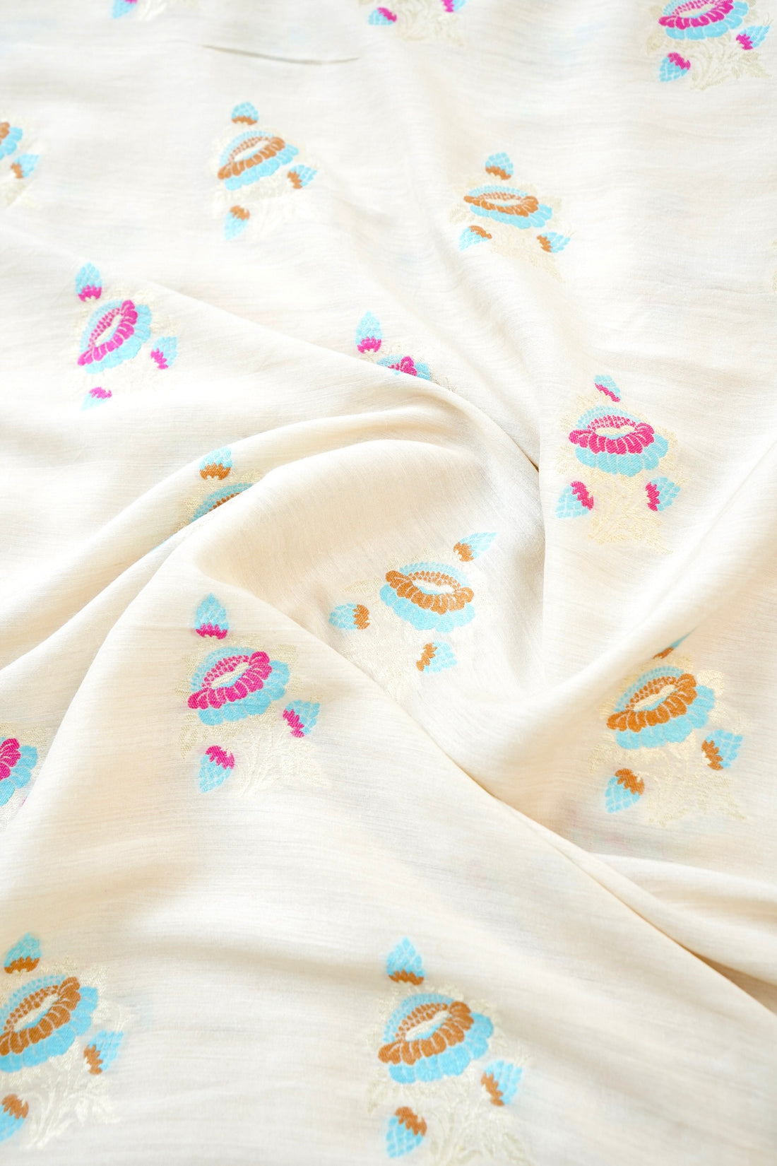 Moonga Silk Handloom Banarasi Dyeable Fabric