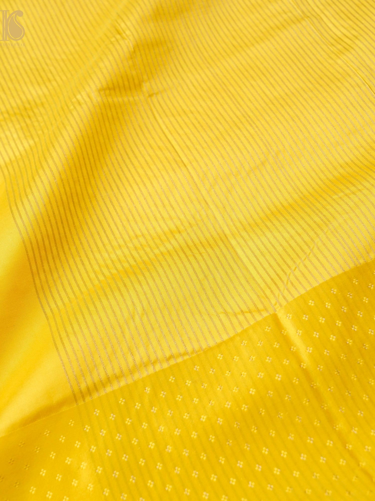 Handwoven Pure Mashru Silk Banarasi Saree