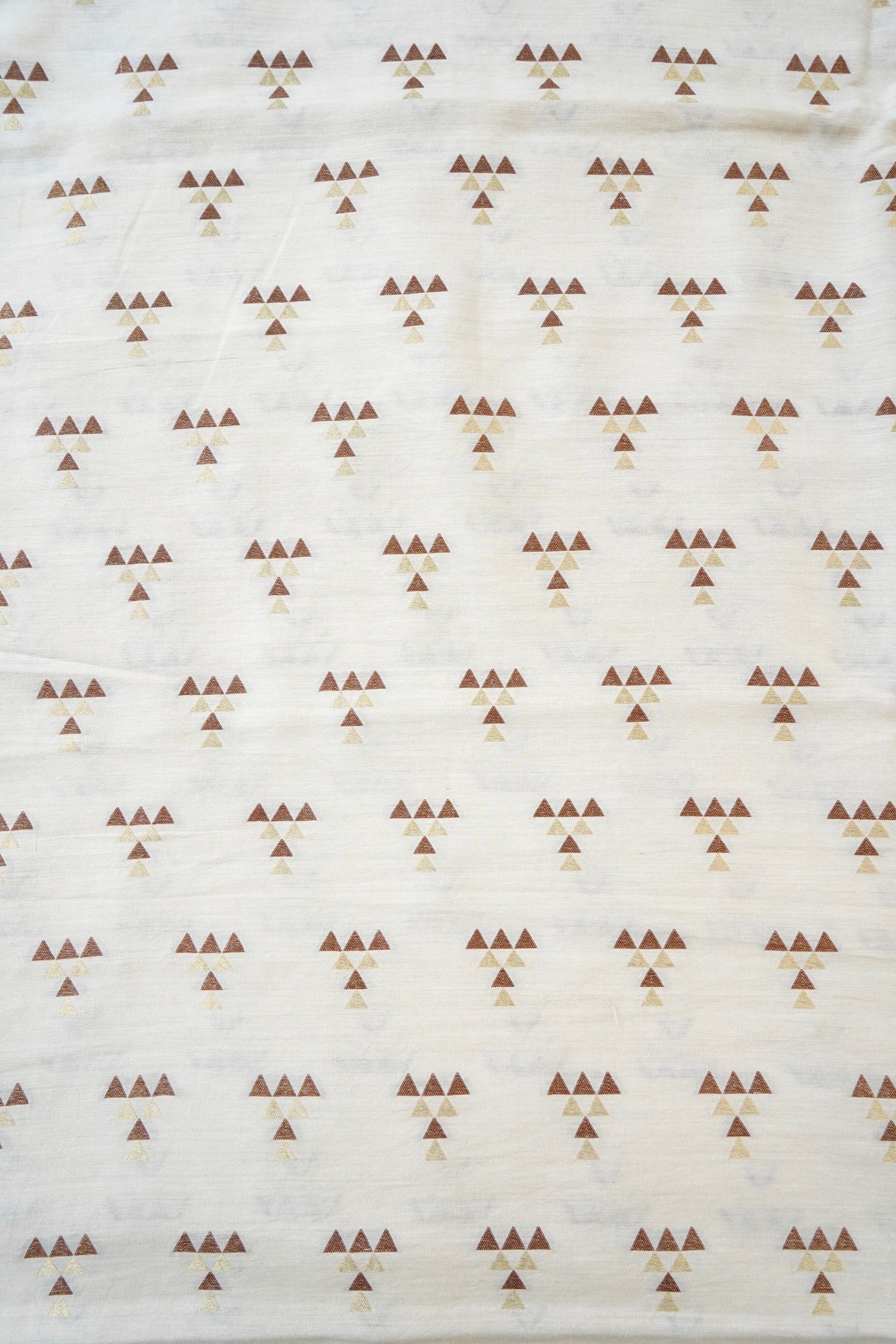 Moonga Silk Handloom Banarasi Dyeable Fabric