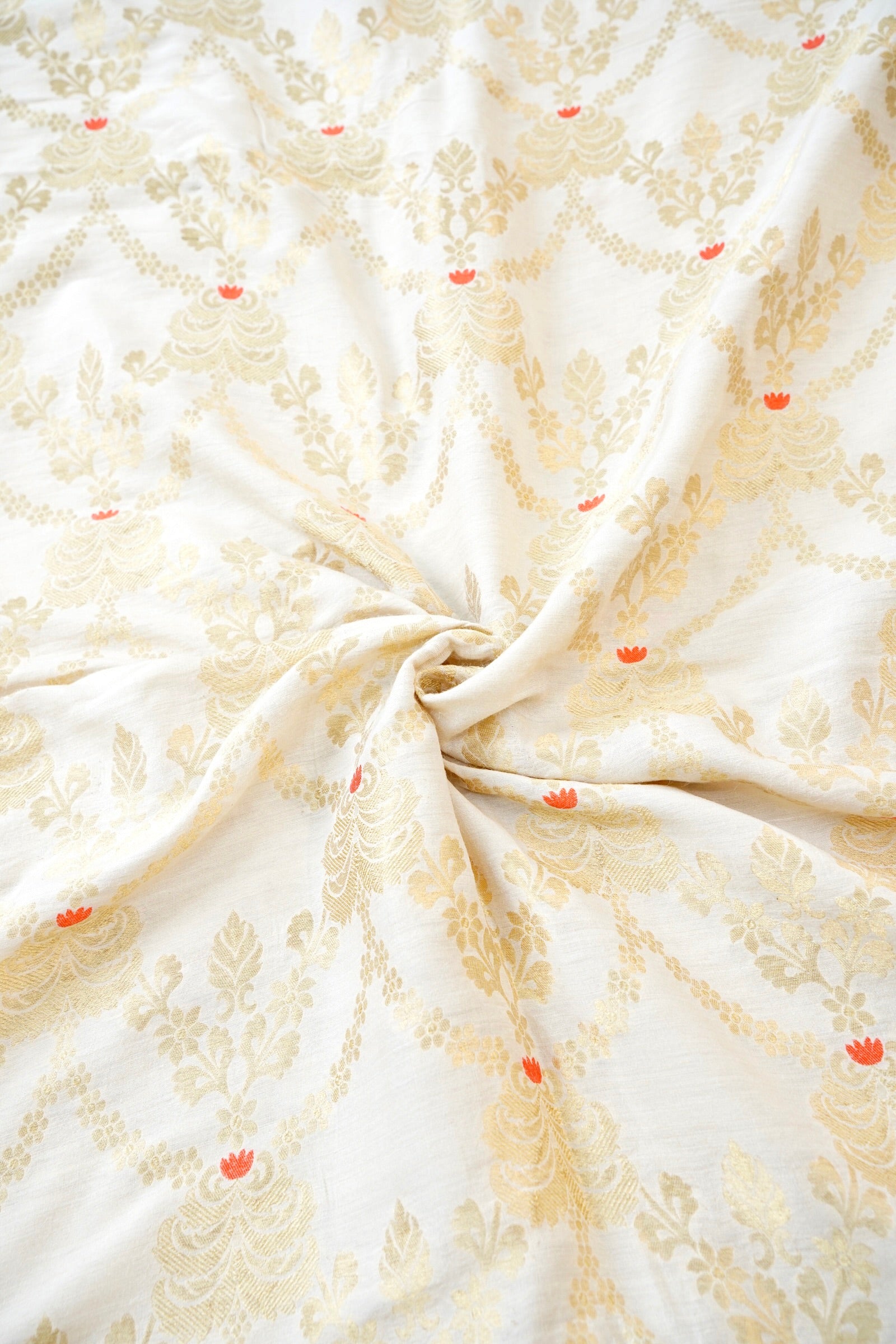 Moonga Silk Handloom Banarasi Dyeable Fabric