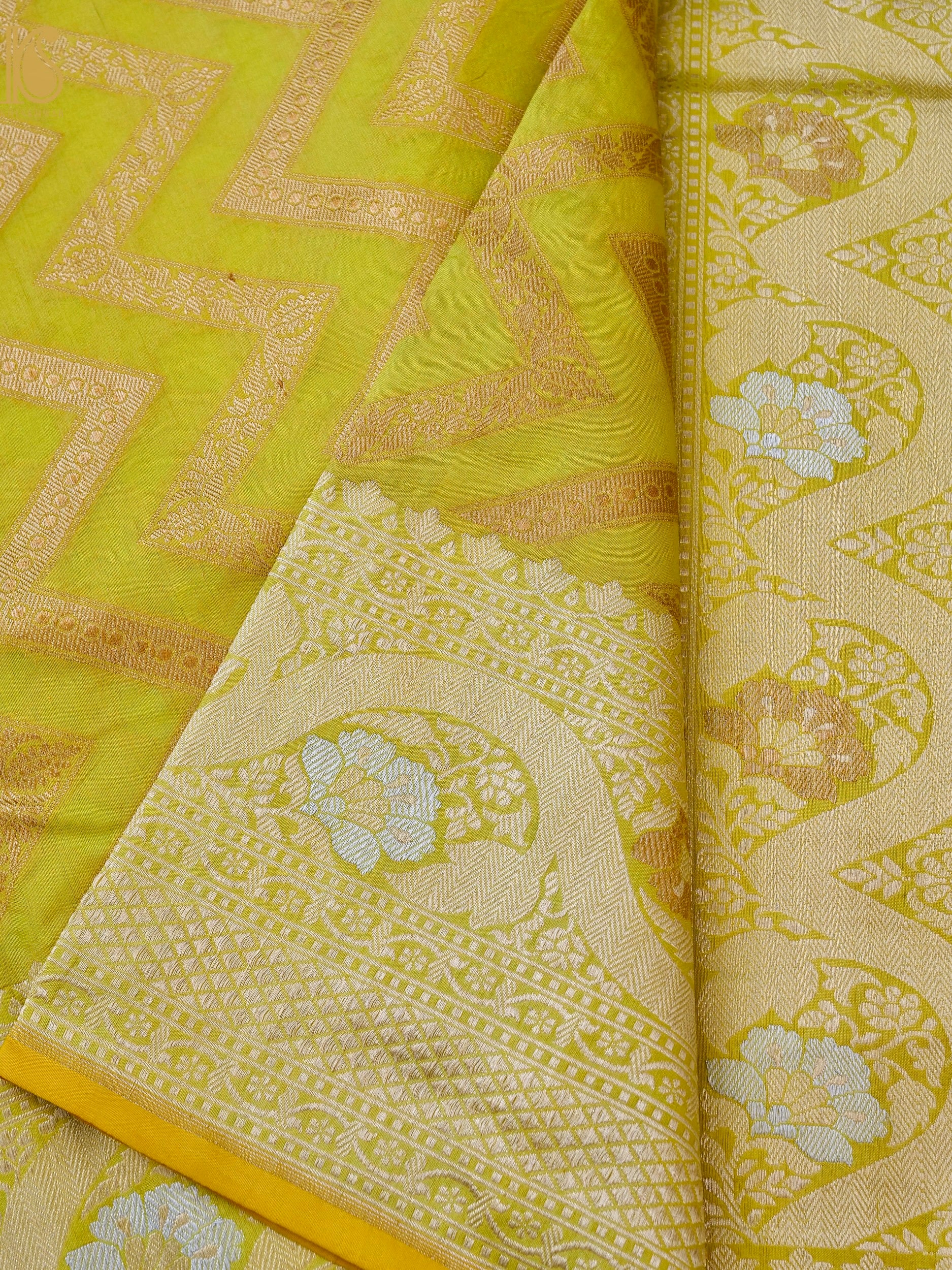 Handloom Banarasi Katan Silk Kadwa Border Saree