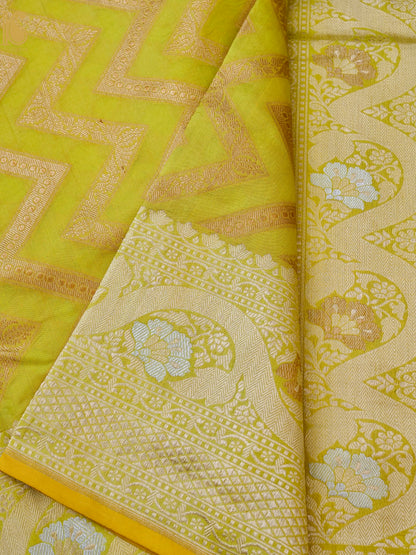 Handloom Banarasi Katan Silk Kadwa Border Saree