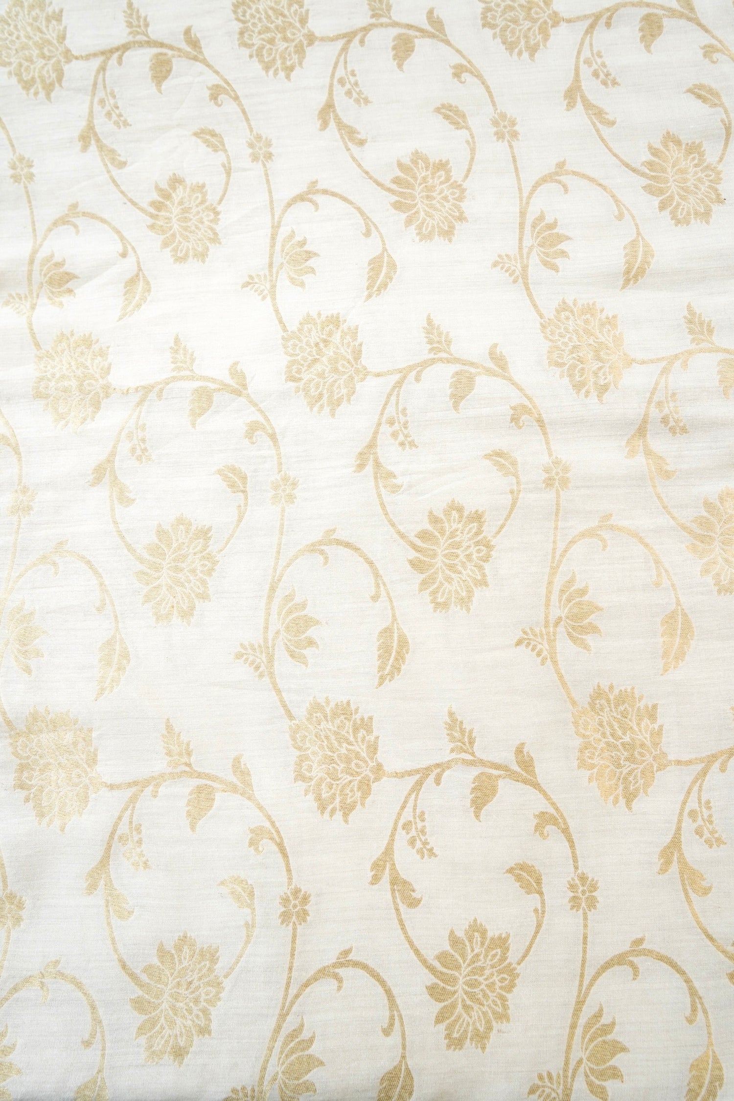 Moonga Silk Handloom Banarasi Dyeable Fabric