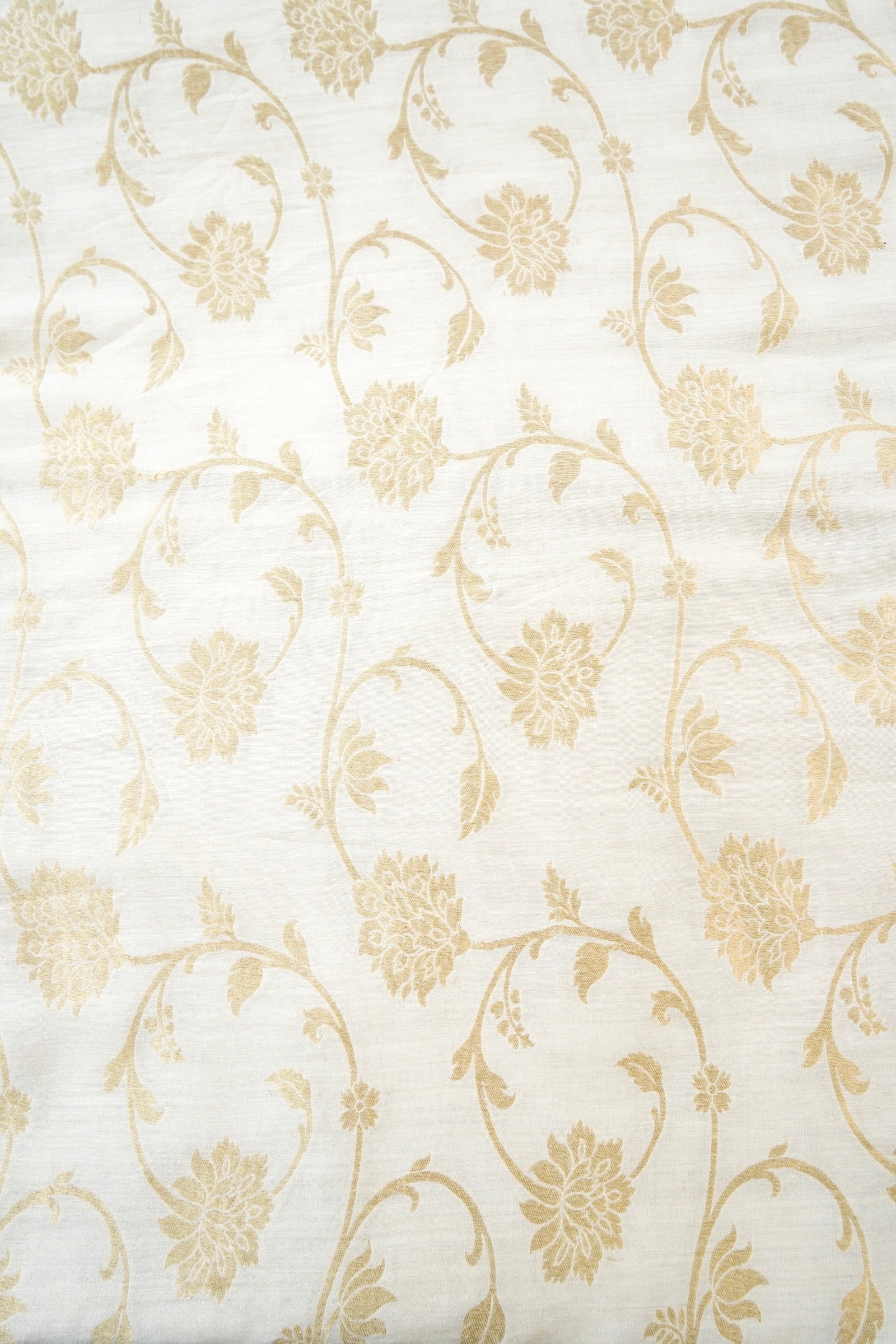 Moonga Silk Handloom Banarasi Dyeable Fabric