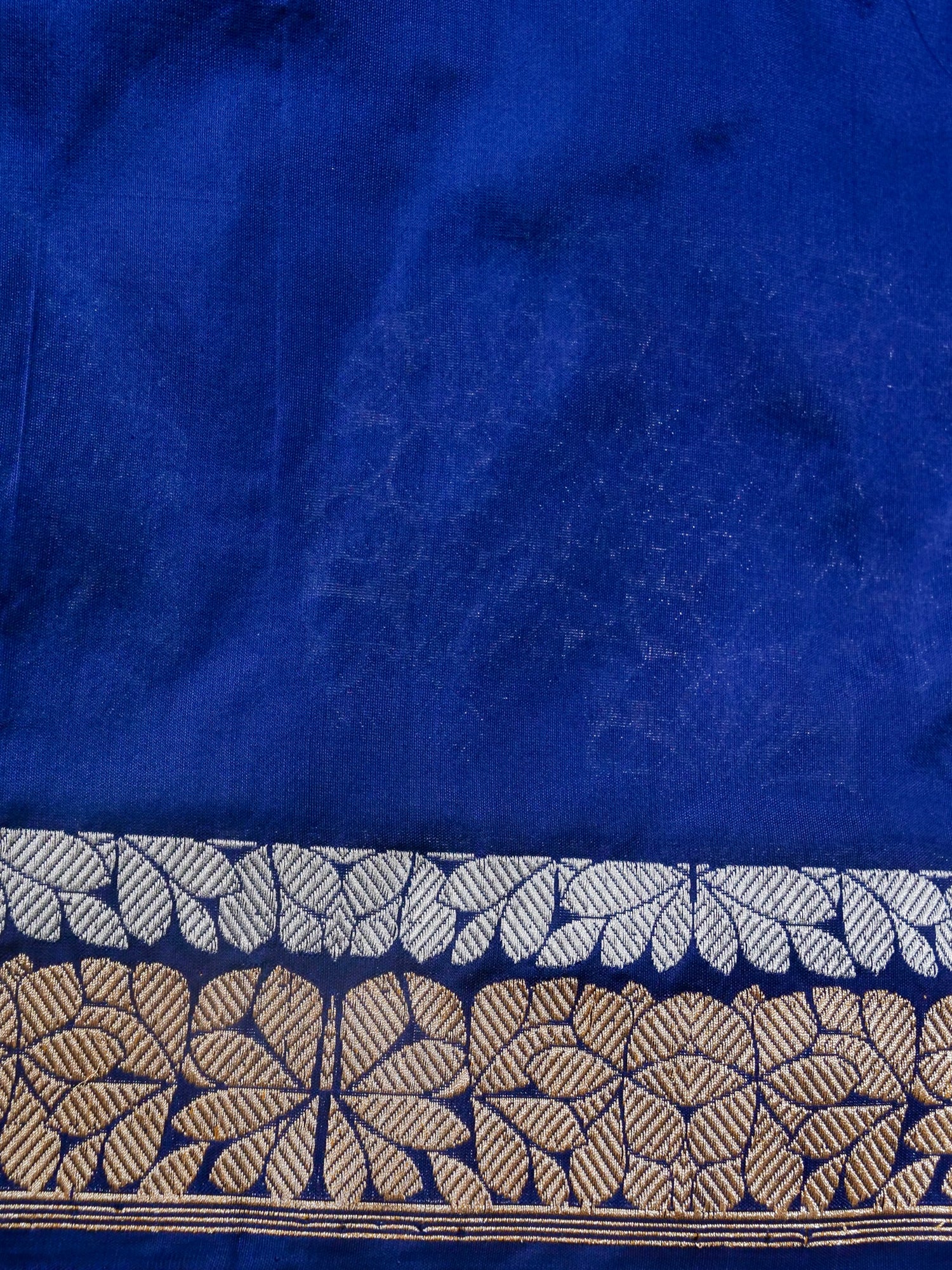 Handloom Banarasi Katan Silk Kadwa Saree in Royal Blue