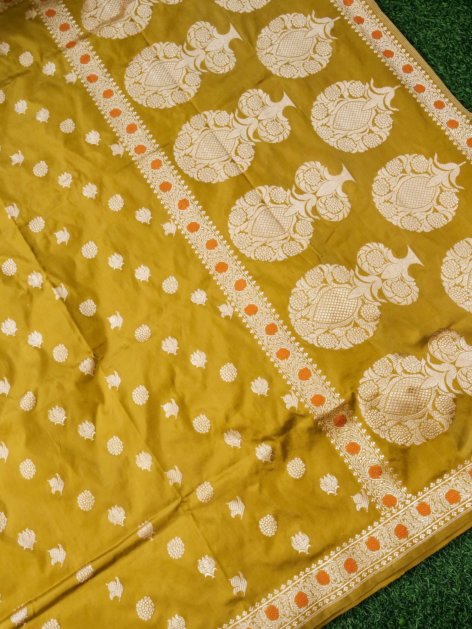 Handloom Banarasi Katan Kadwa Saree in Mustard Yellow