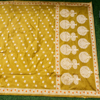 Handloom Banarasi Katan Kadwa Saree in Mustard Yellow