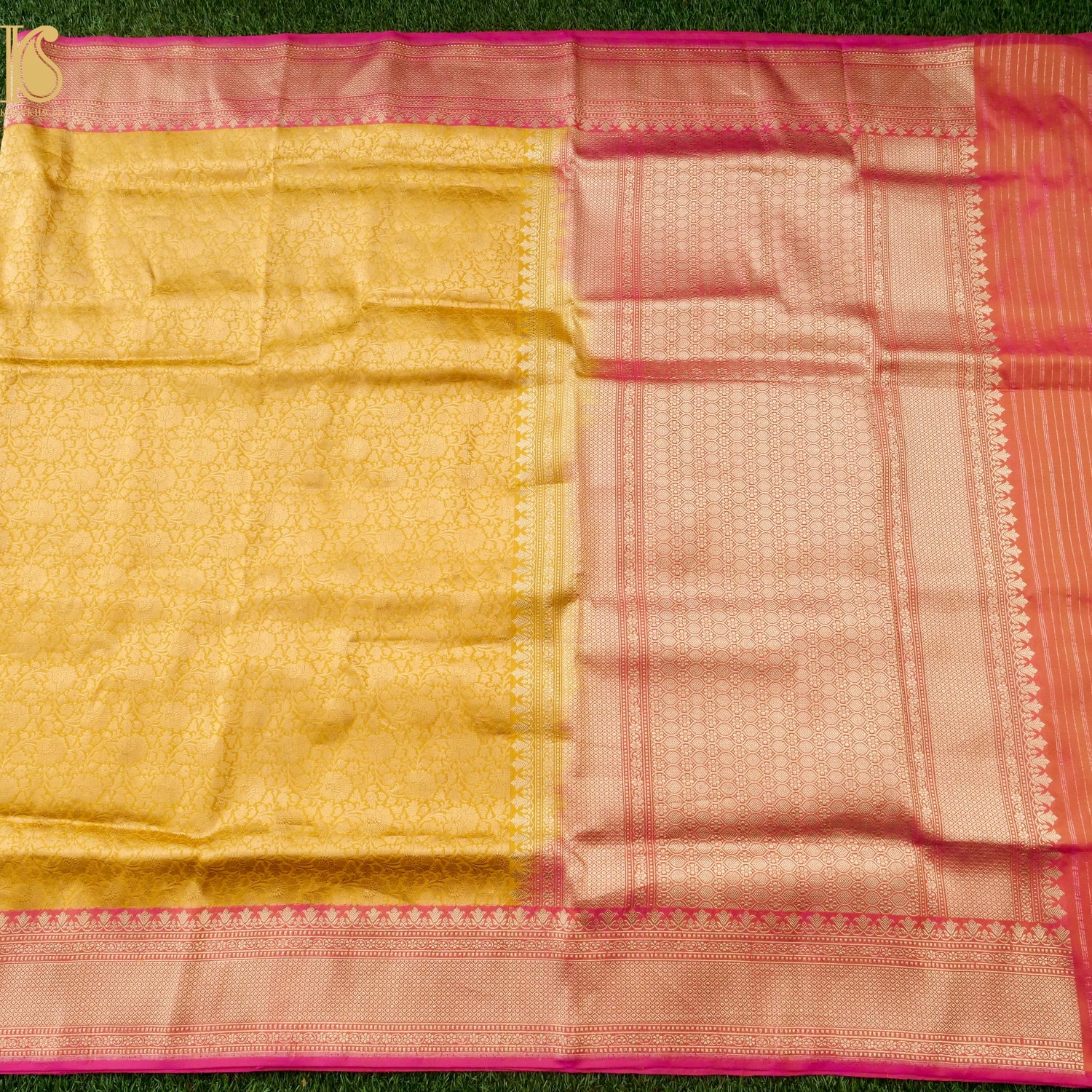 Handloom Banarasi Katan Silk Zari Tanchoi Saree