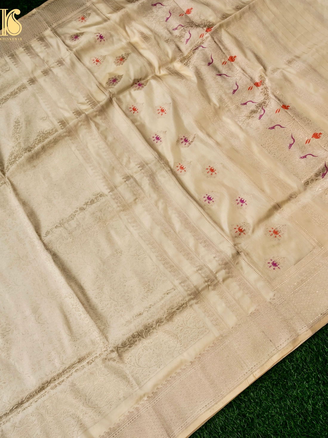 Handloom Banarasi Katan Silk Kadwa Zari Vasket Shikargah Saree