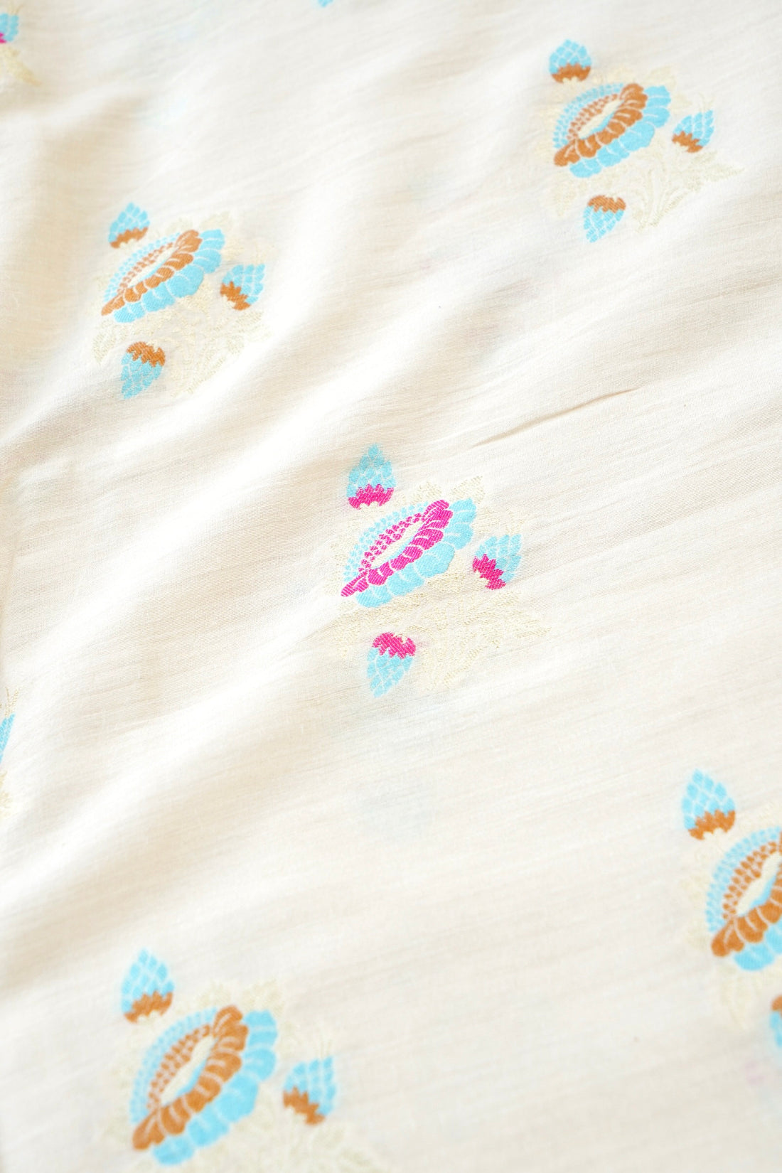 Moonga Silk Handloom Banarasi Dyeable Fabric