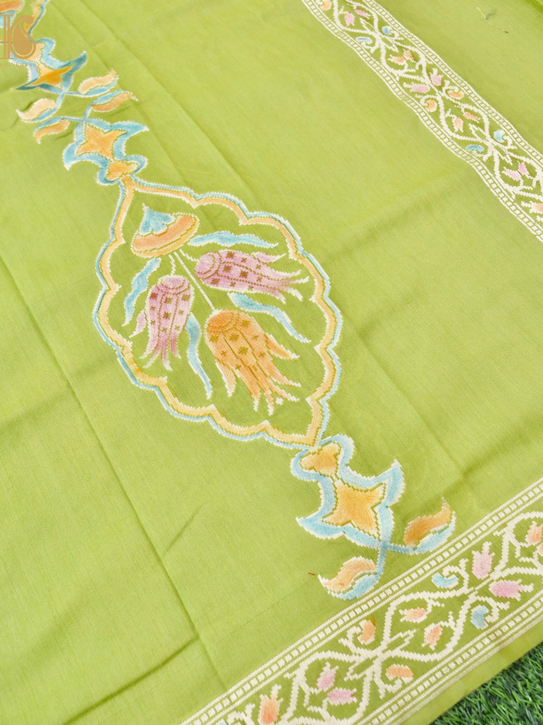 Handwoven Banarasi Moonga Silk Turkish Dupatta with Hand Brush