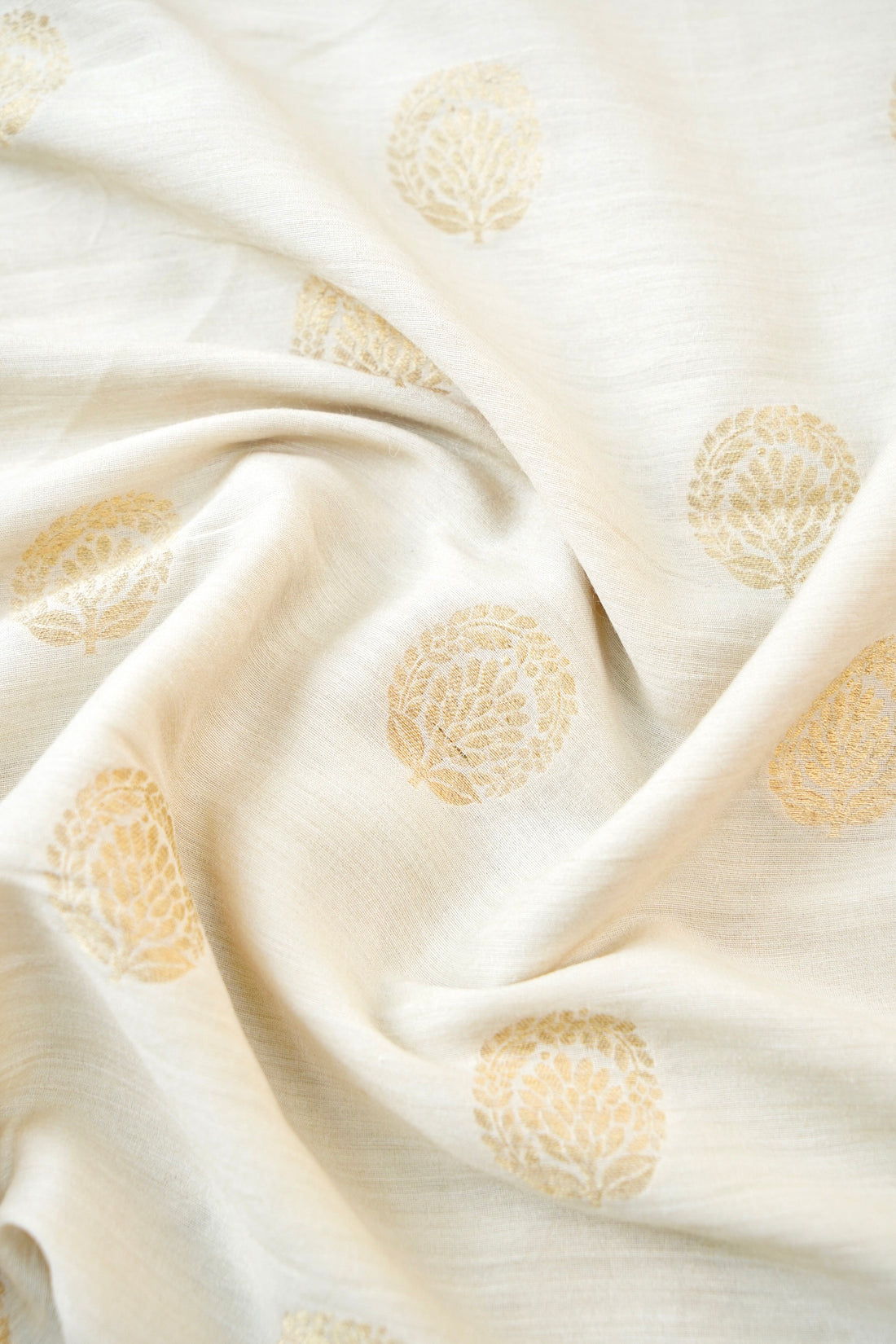 Moonga Silk Handloom Banarasi Dyeable Fabric