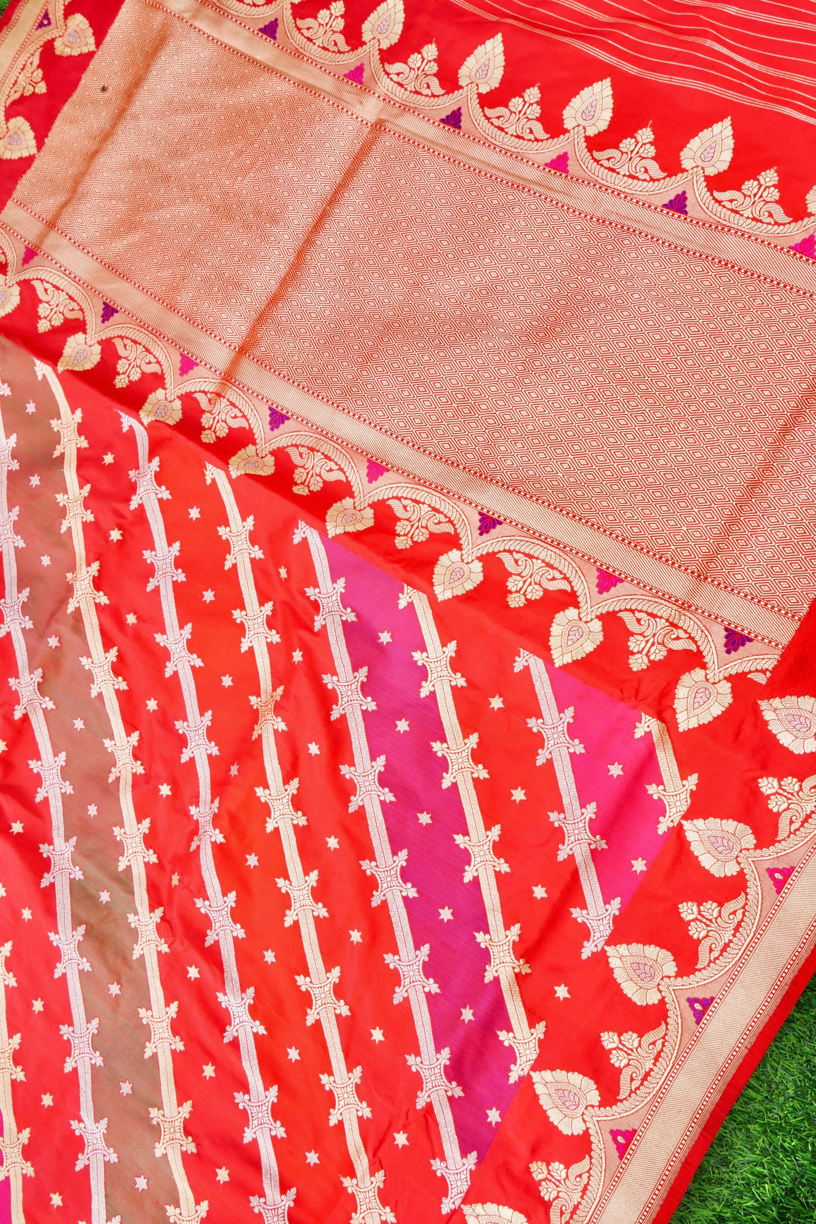 Handloom Banarasi Rangkat Silk Saree