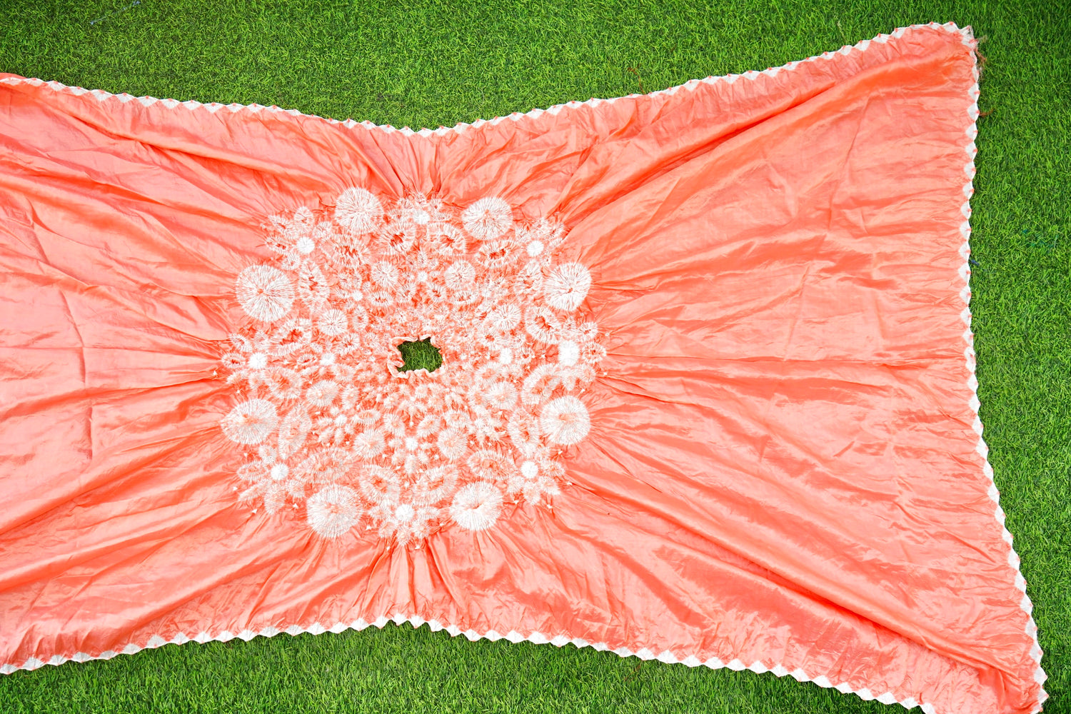 Handwoven Pure Silk Maharani Bandhani Hands Free Saree