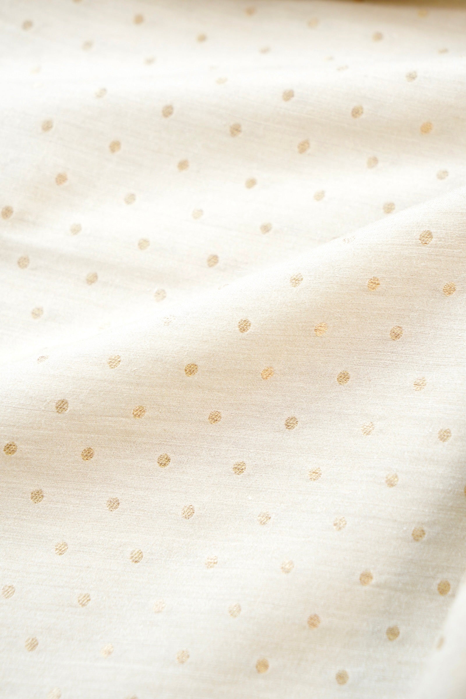Moonga Silk Handloom Banarasi Dyeable Fabric