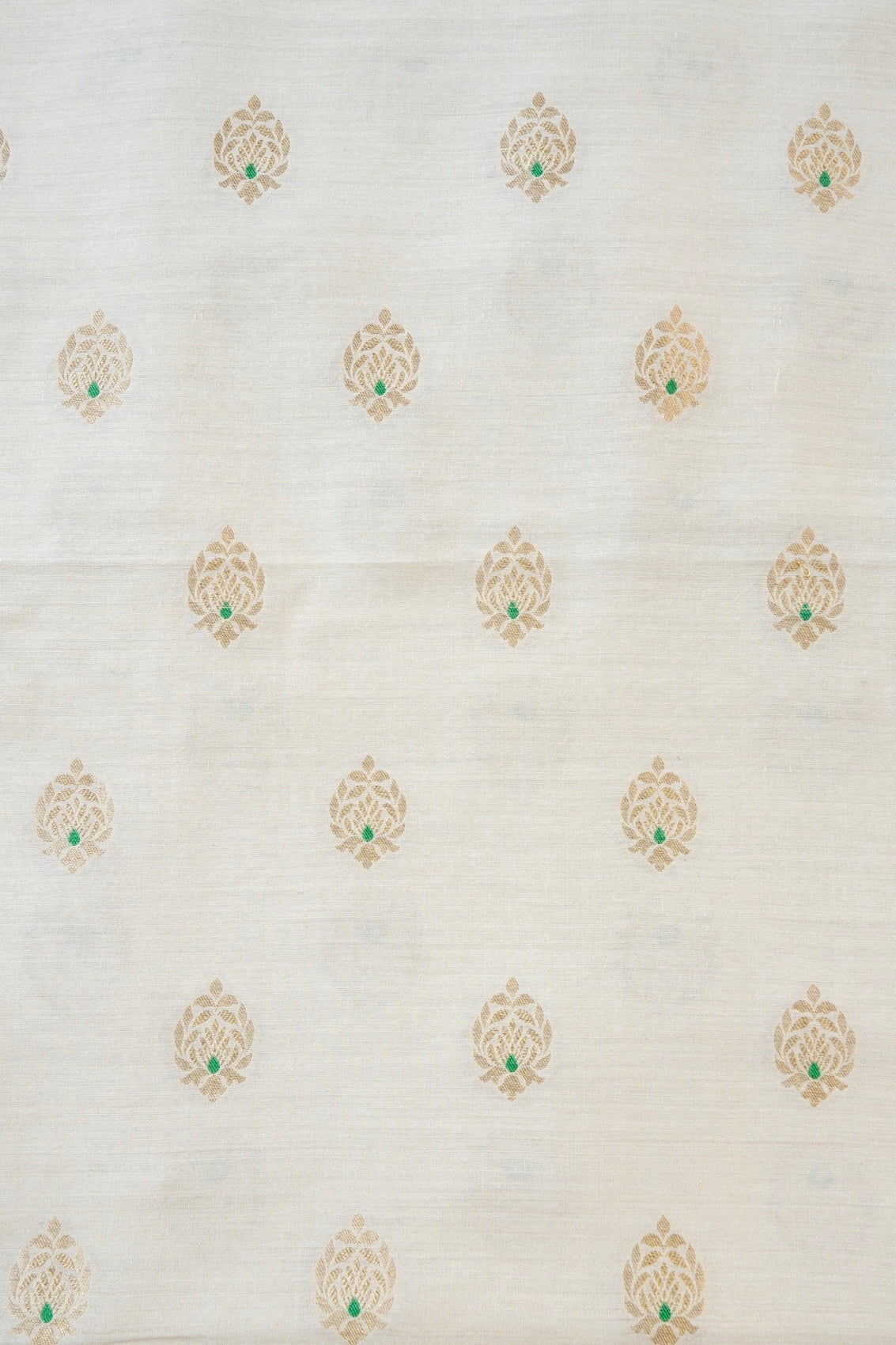 Moonga Silk Handloom Banarasi Dyeable Fabric