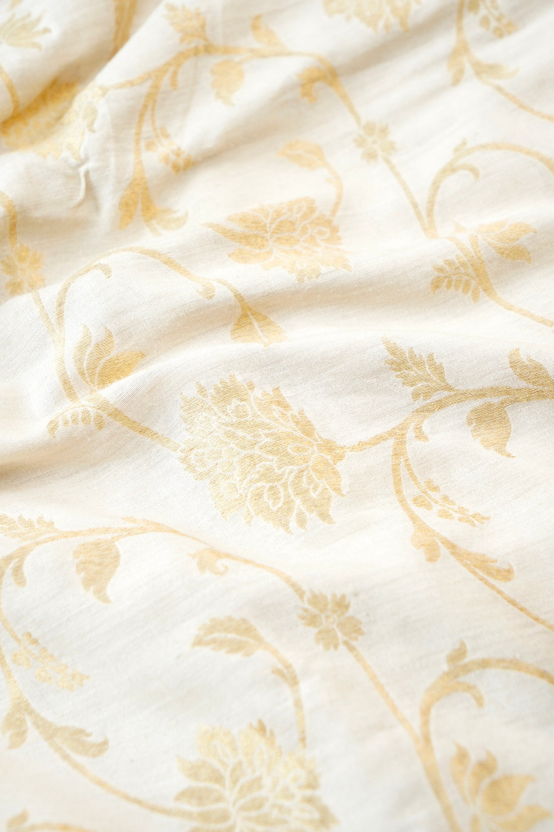 Moonga Silk Handloom Banarasi Dyeable Fabric