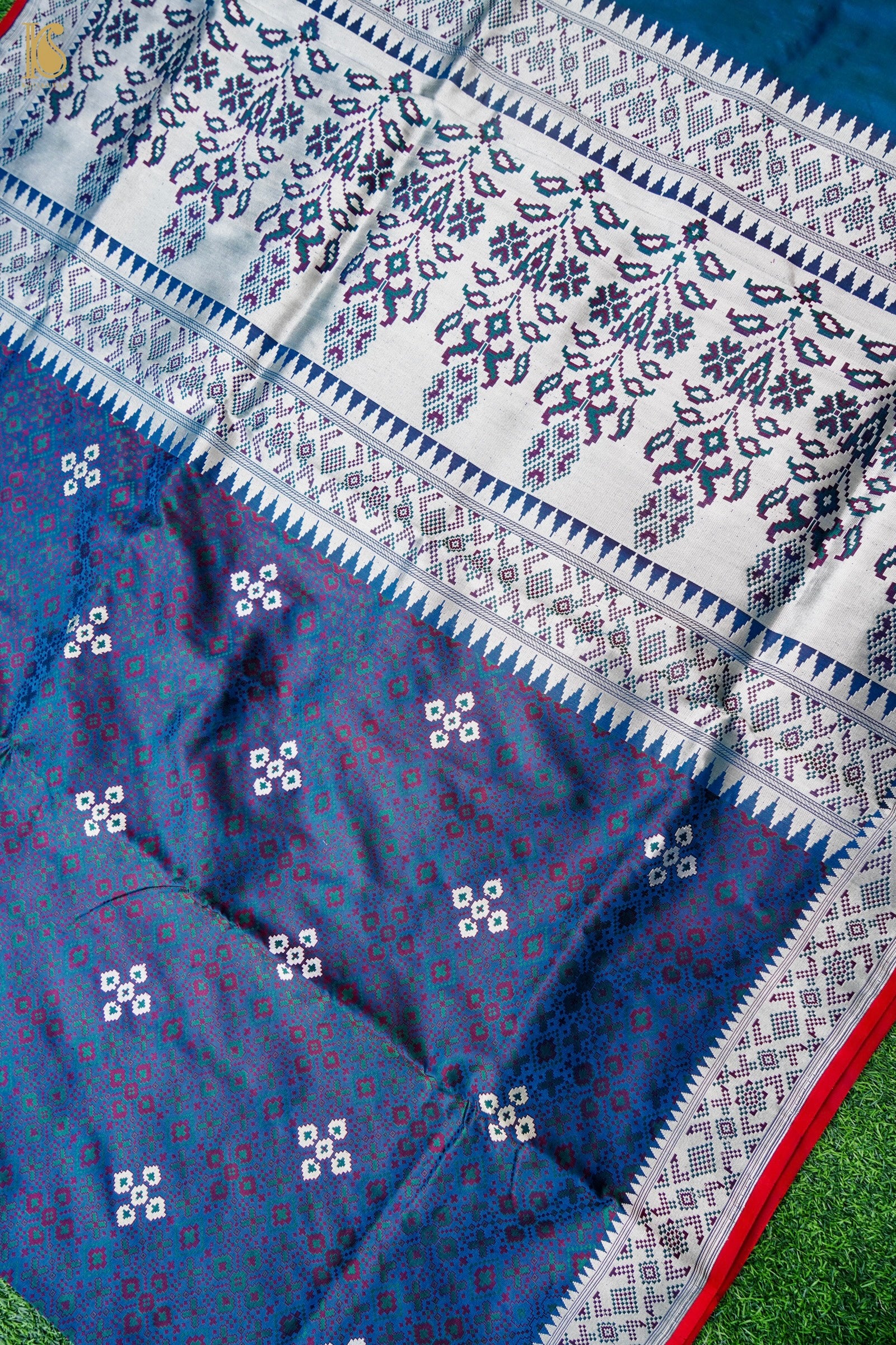 Handwoven Pure Mashru Silk Tanchoi Banarasi Saree