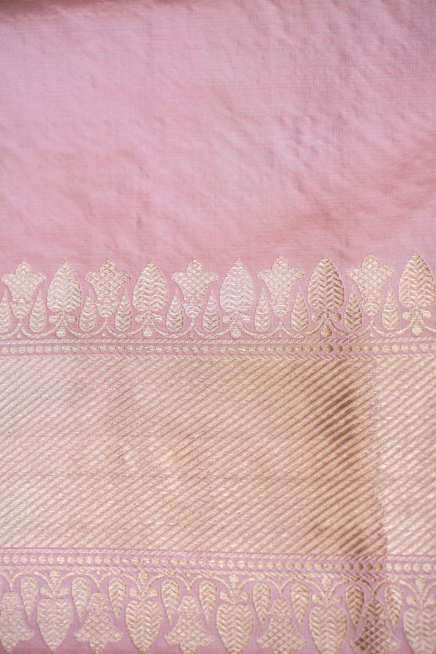 Handwoven Pure Mashru Silk Tanchoi Banarasi Saree