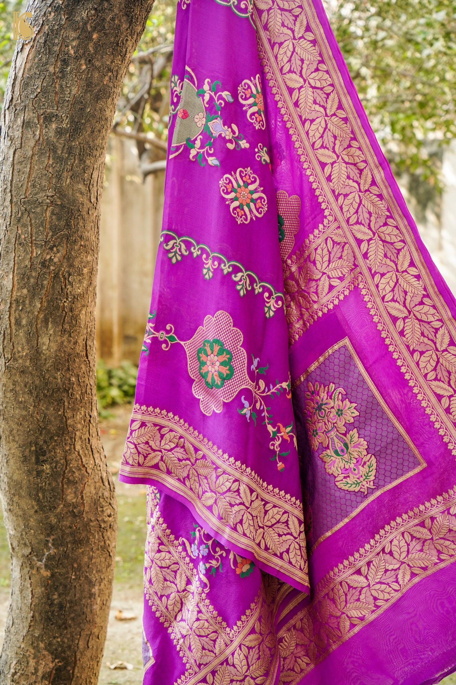 Banarasi Georgette Dupatta with Meenakari