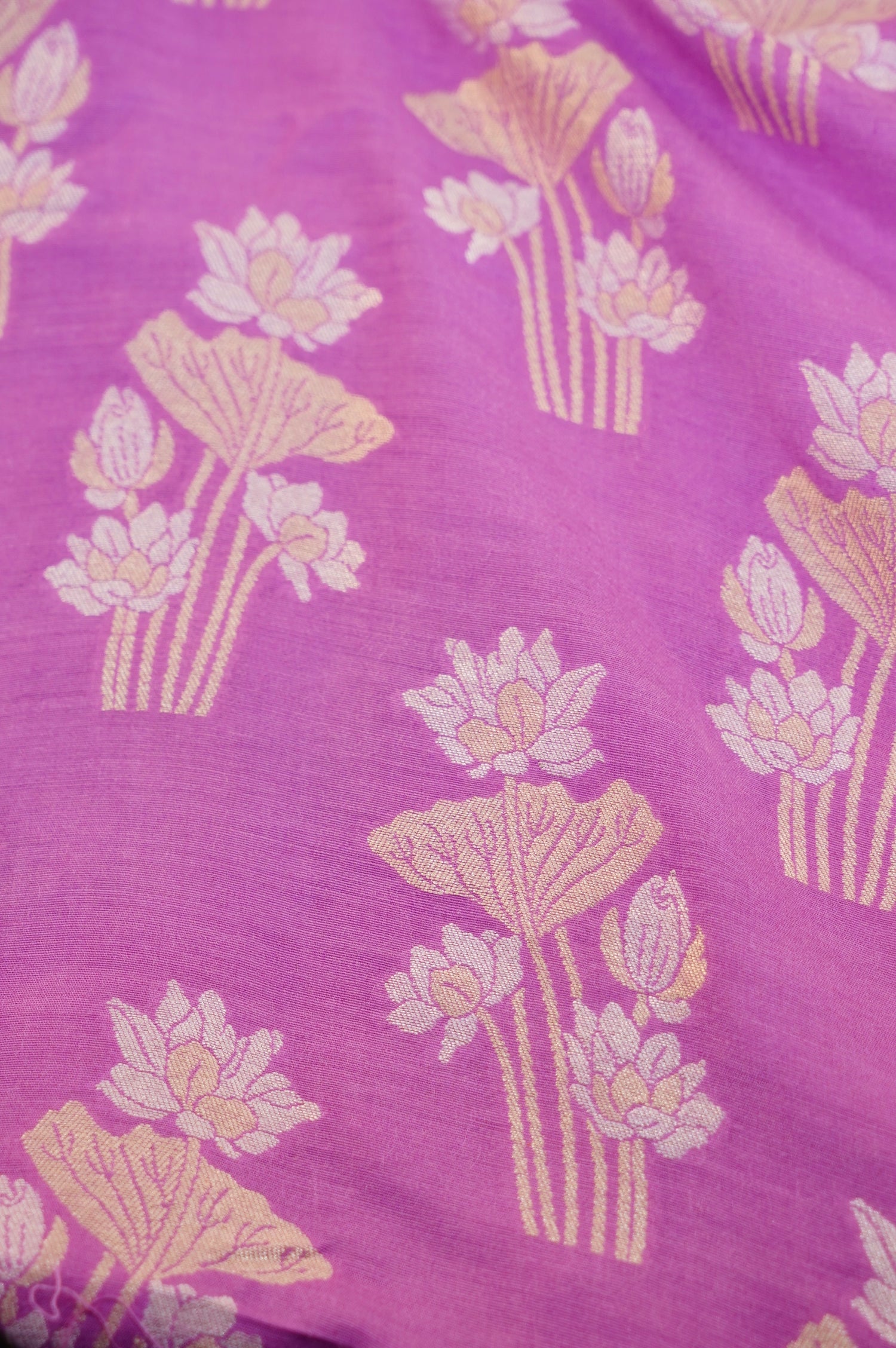 Pure Moonga Silk Handloom Banarasi Fabric