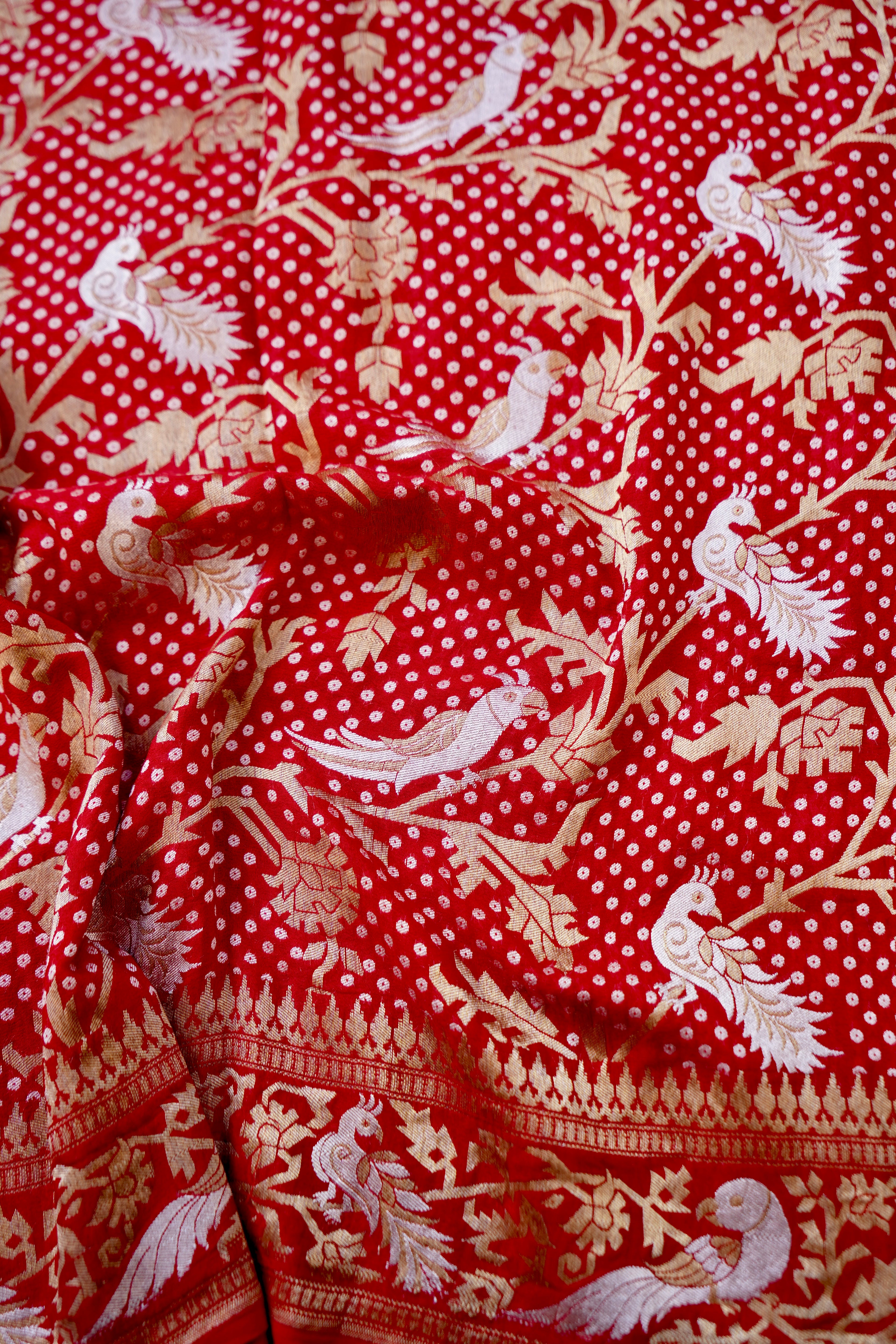 Banarasi Georgette Birds Dupatta with Woven Dots - Khinkhwab